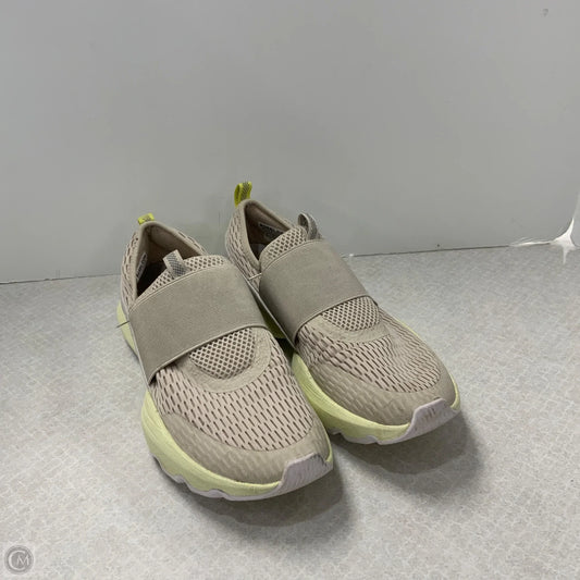 Shoes Sneakers By Sorel In Cream, Size: 9