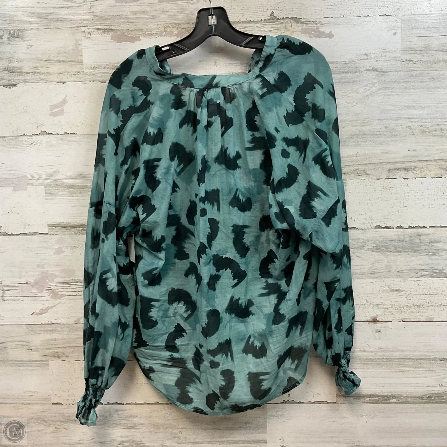 Top Long Sleeve By Finley In Green, Size: M