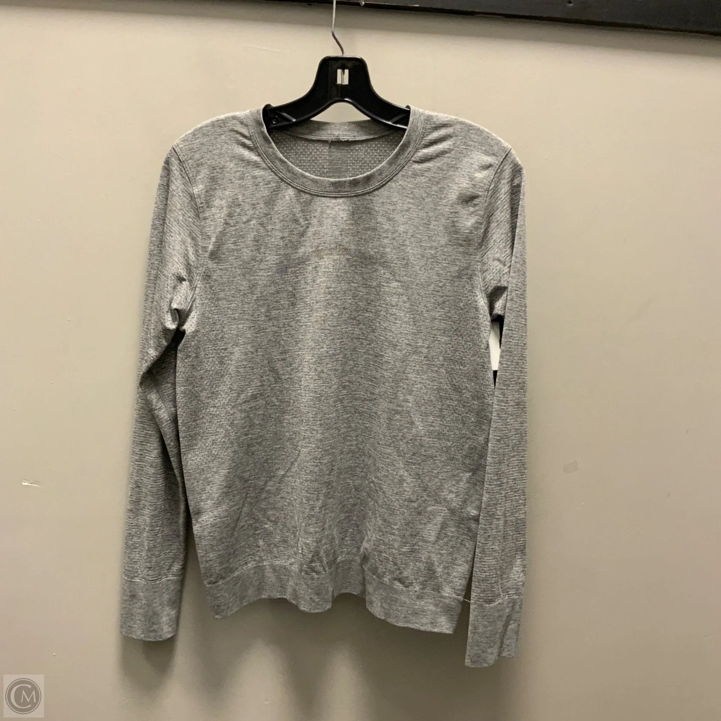 Athletic Top Long Sleeve Crewneck By Lululemon In Grey, Size: S