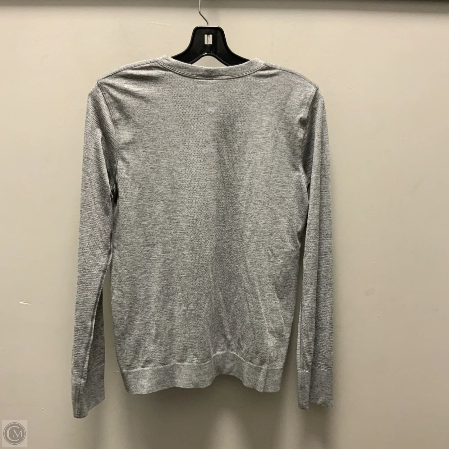 Athletic Top Long Sleeve Crewneck By Lululemon In Grey, Size: S