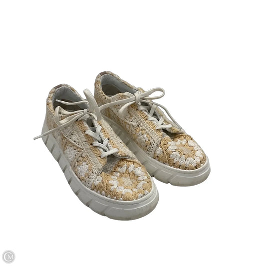 Shoes Flats By Free People In Tan, Size: 9