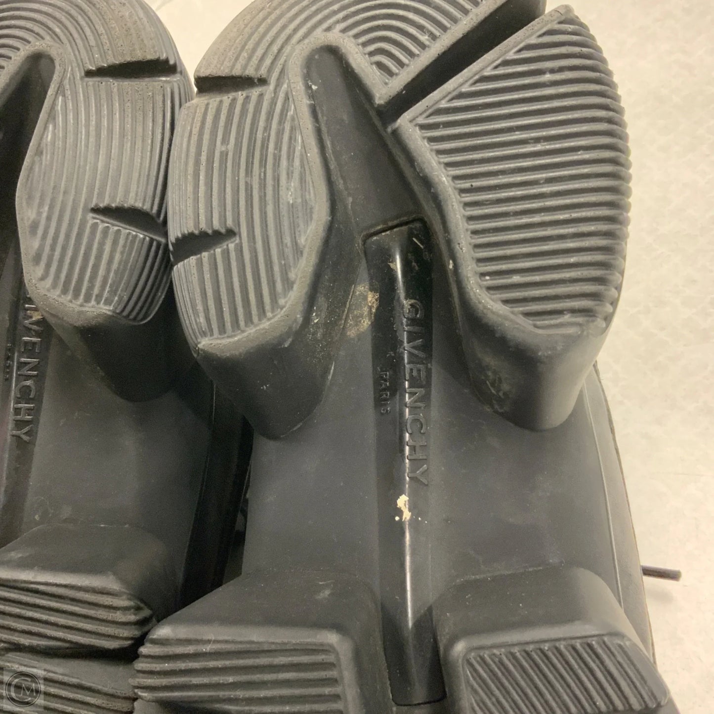 Shoes Luxury Designer By Givenchy In Black, Size: 10.5