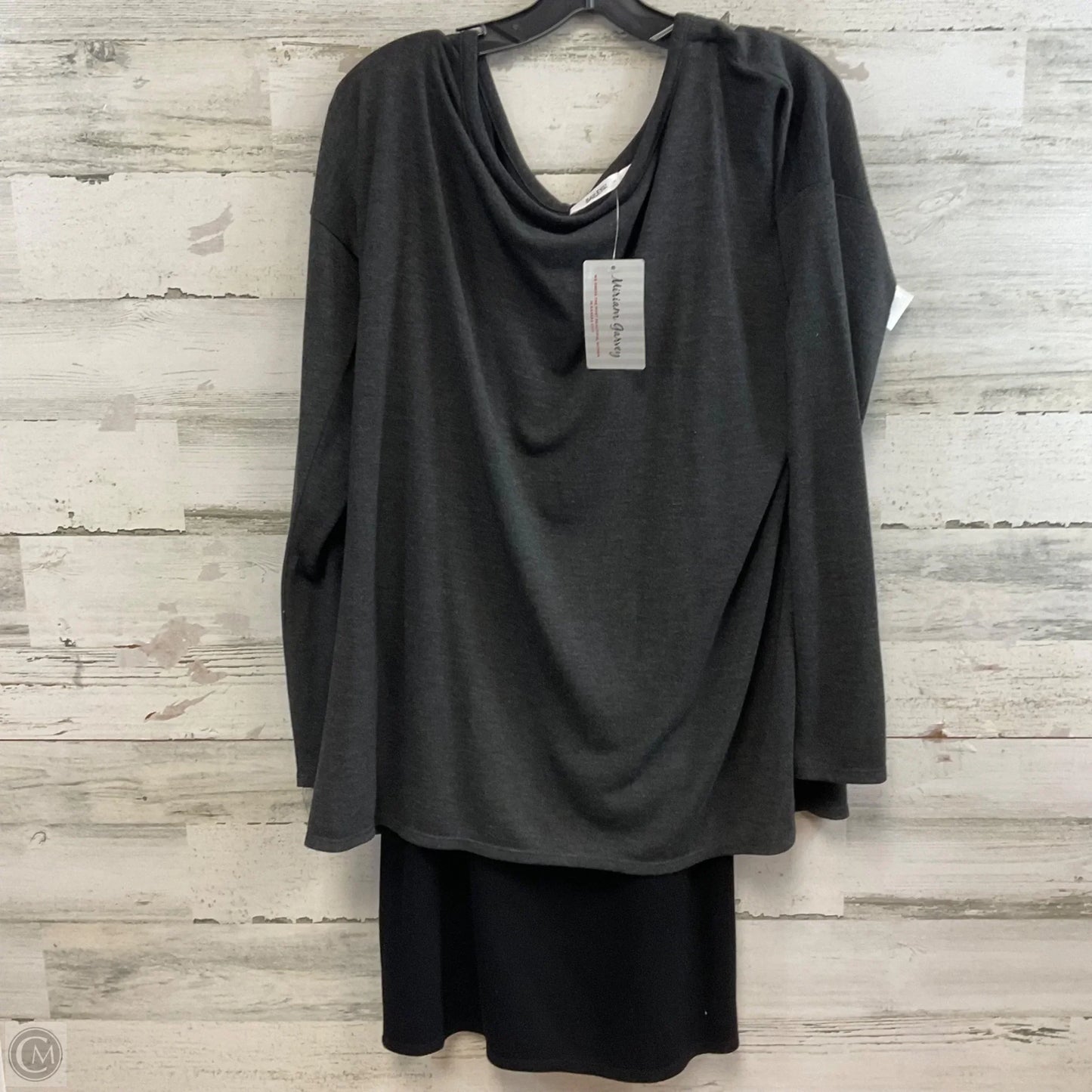 Dress Casual Short By Bailey 44 In Black & Grey, Size: L