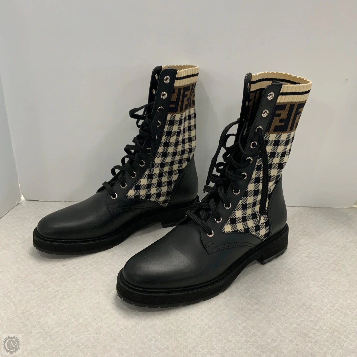 Boots Luxury Designer By Fendi In Black & Cream, Size: 9