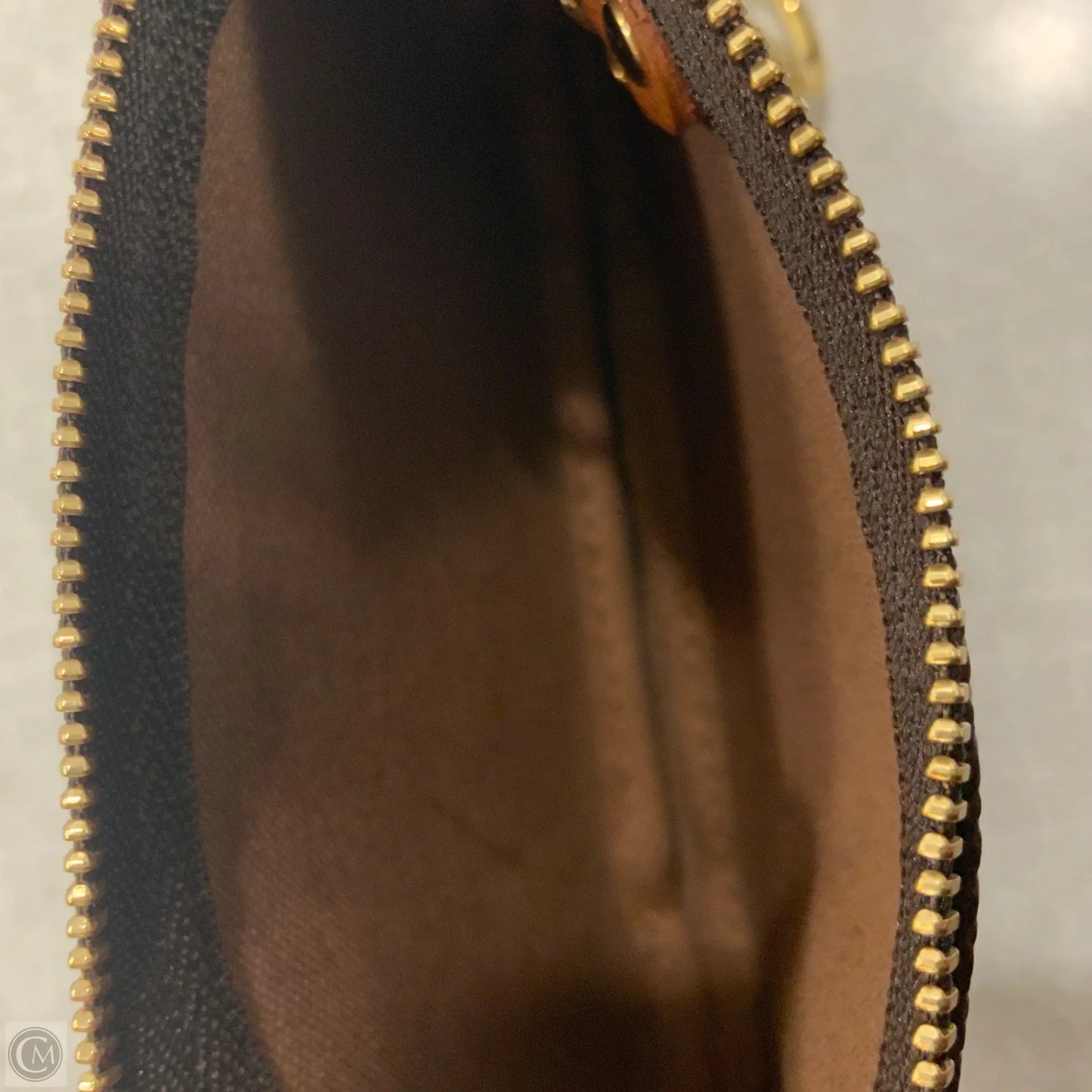 Wallet Luxury Designer By Louis Vuitton, Size: Medium