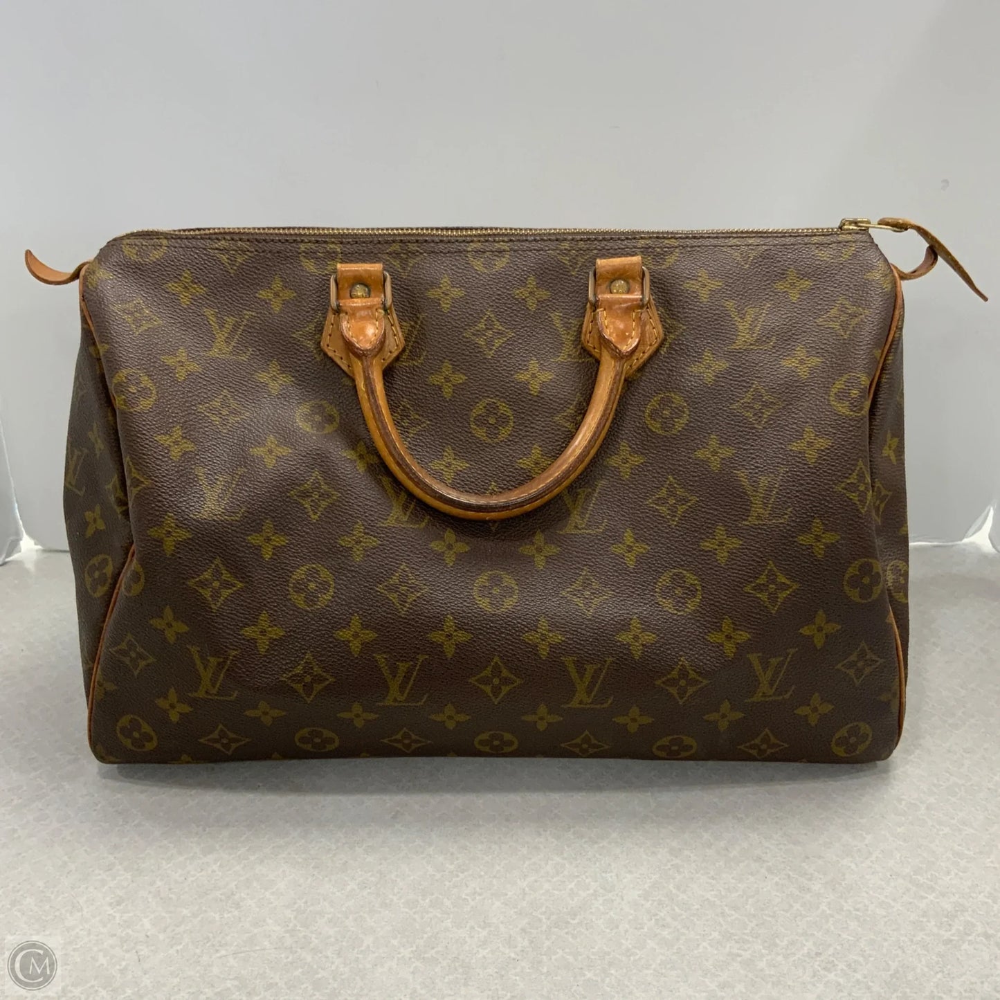 Handbag Luxury Designer By Louis Vuitton, Size: Medium