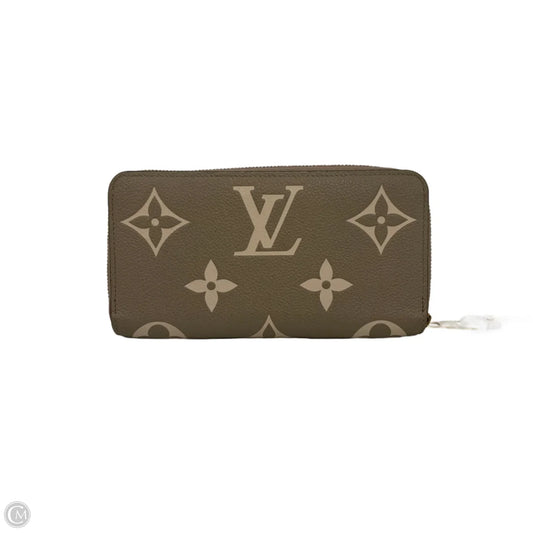 Wallet Luxury Designer By Louis Vuitton, Size: Large