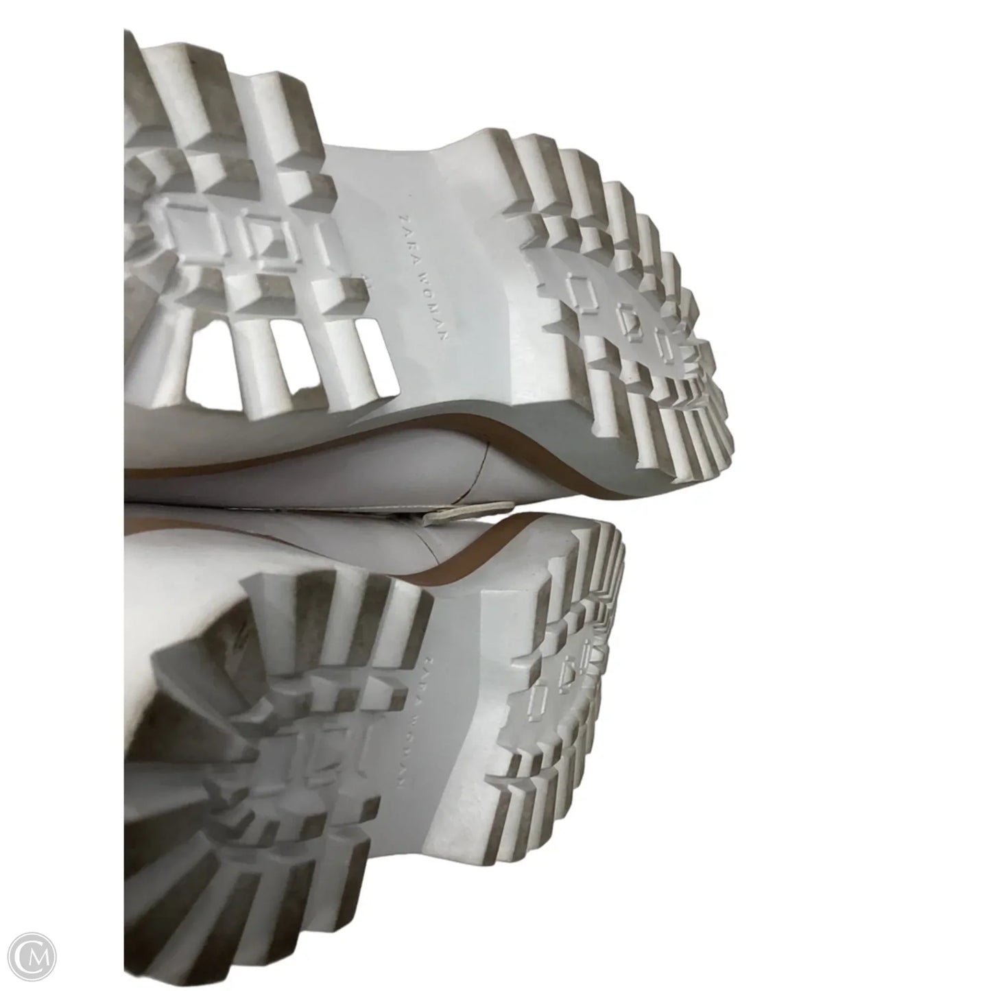 Shoes Flats By Zara In White, Size: 10