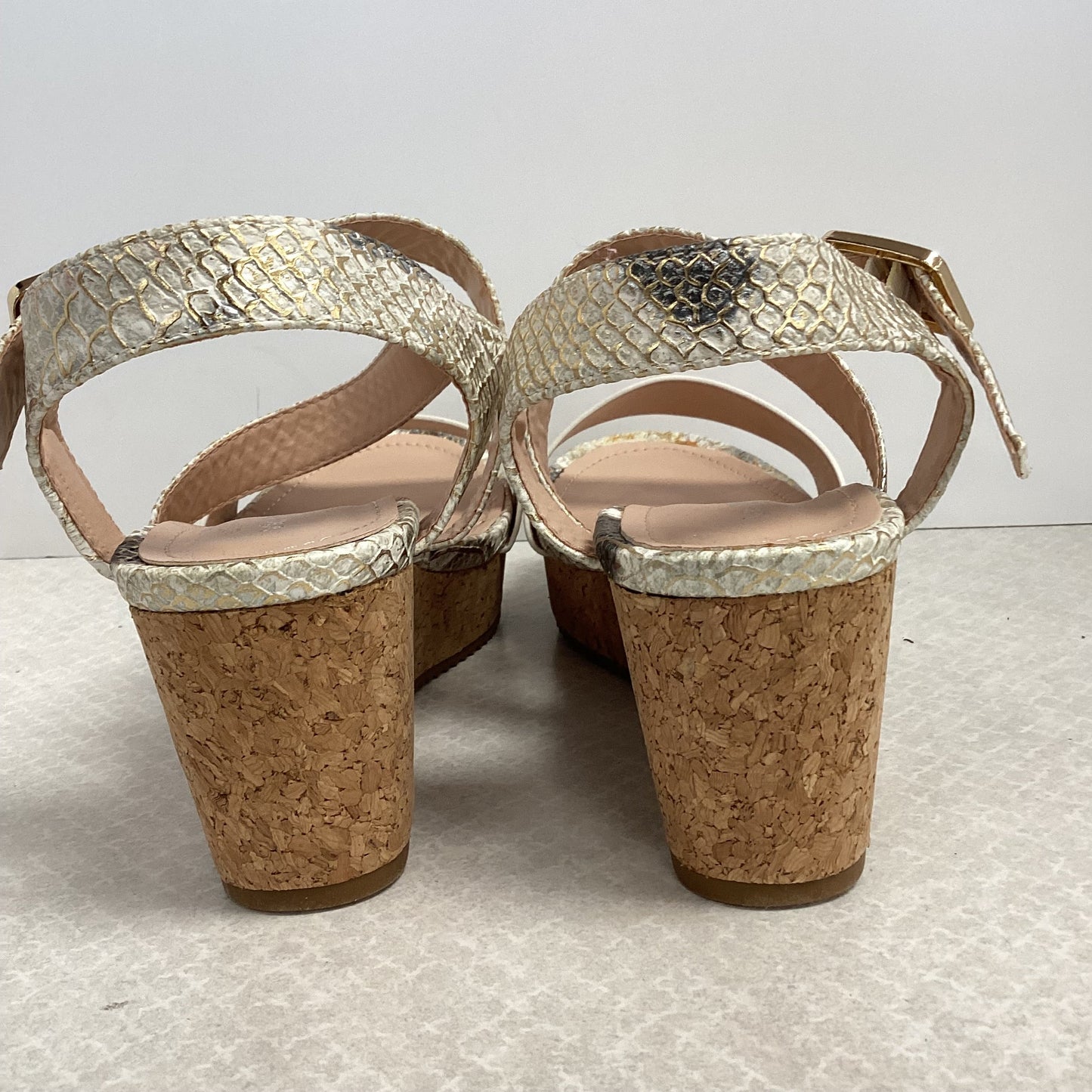 White Sandals Heels Wedge Via Pinky, Size 7.5
