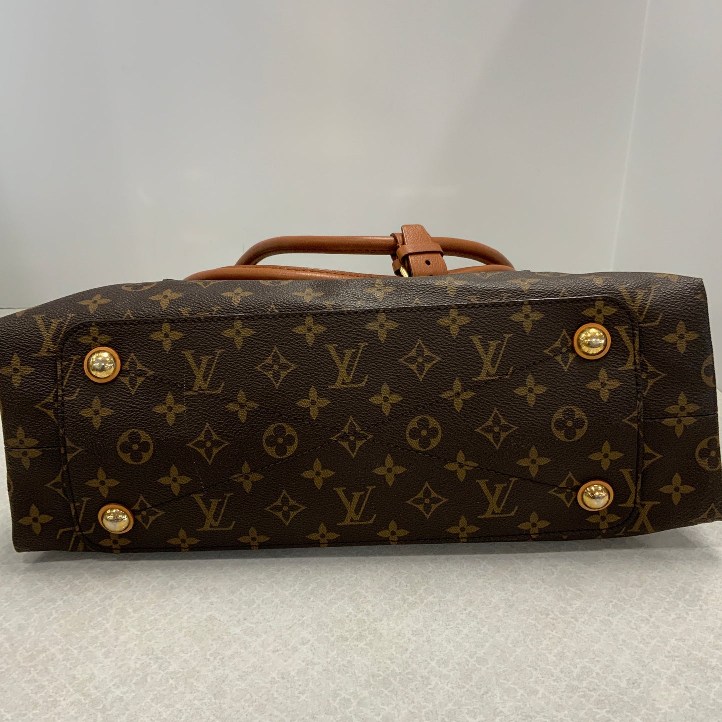 Handbag Luxury Designer Louis Vuitton, Size Large