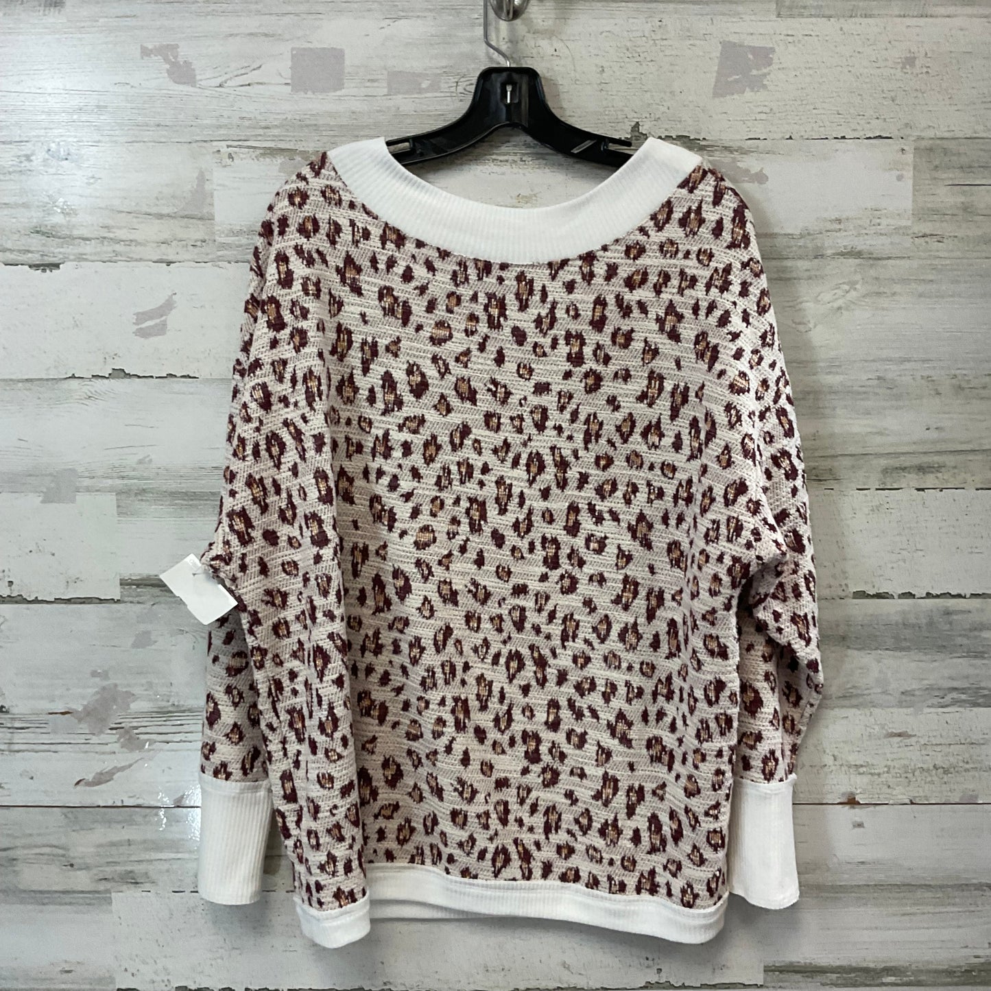 Top Long Sleeve By Vince Camuto In Animal Print, Size: 1x