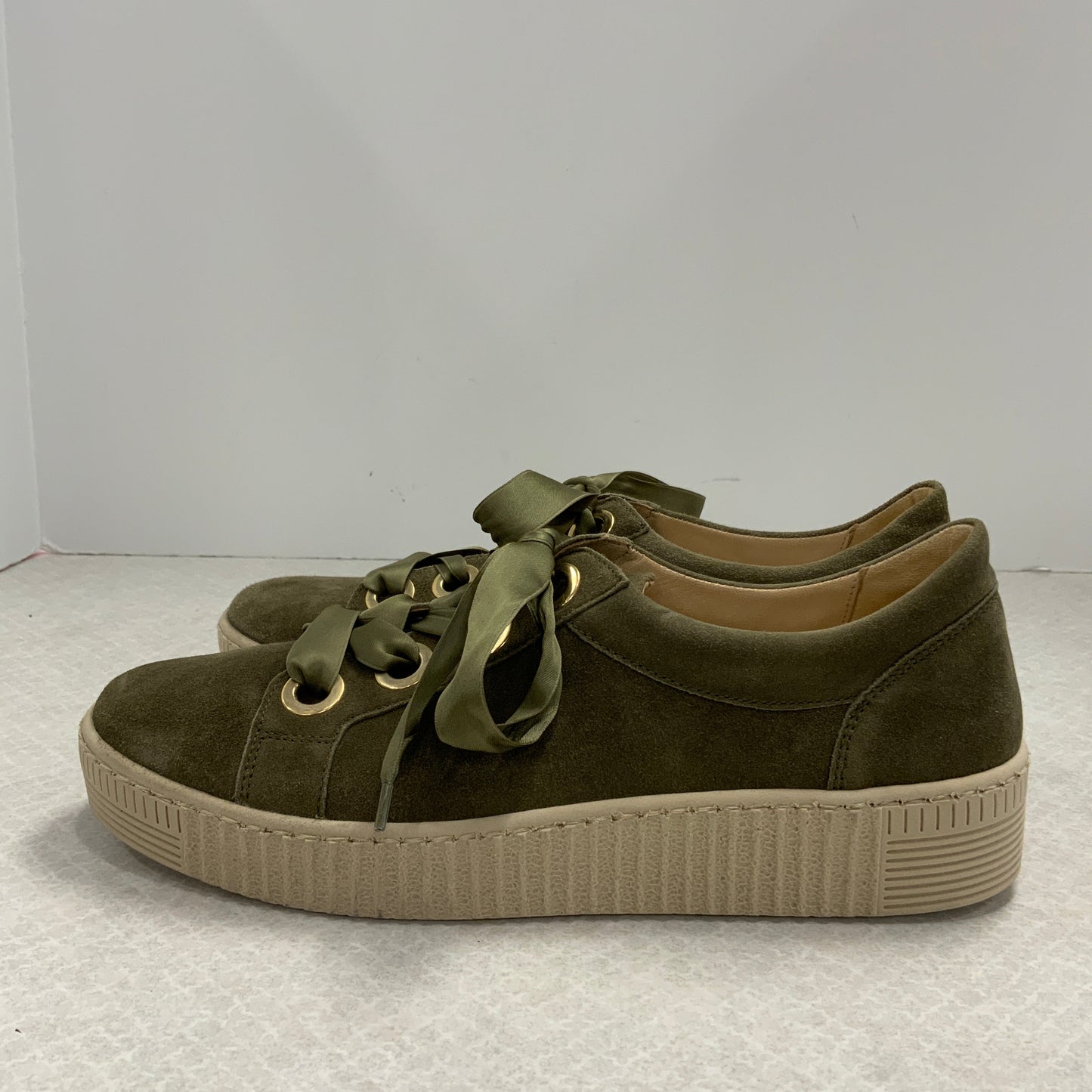 Shoes Sneakers By GABOR In Green, Size: 9