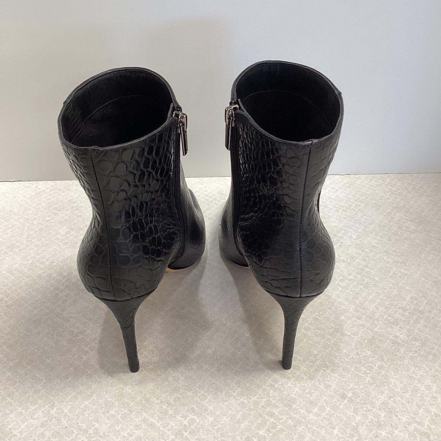 Boots Ankle Heels By Vince Camuto In Black, Size: 9