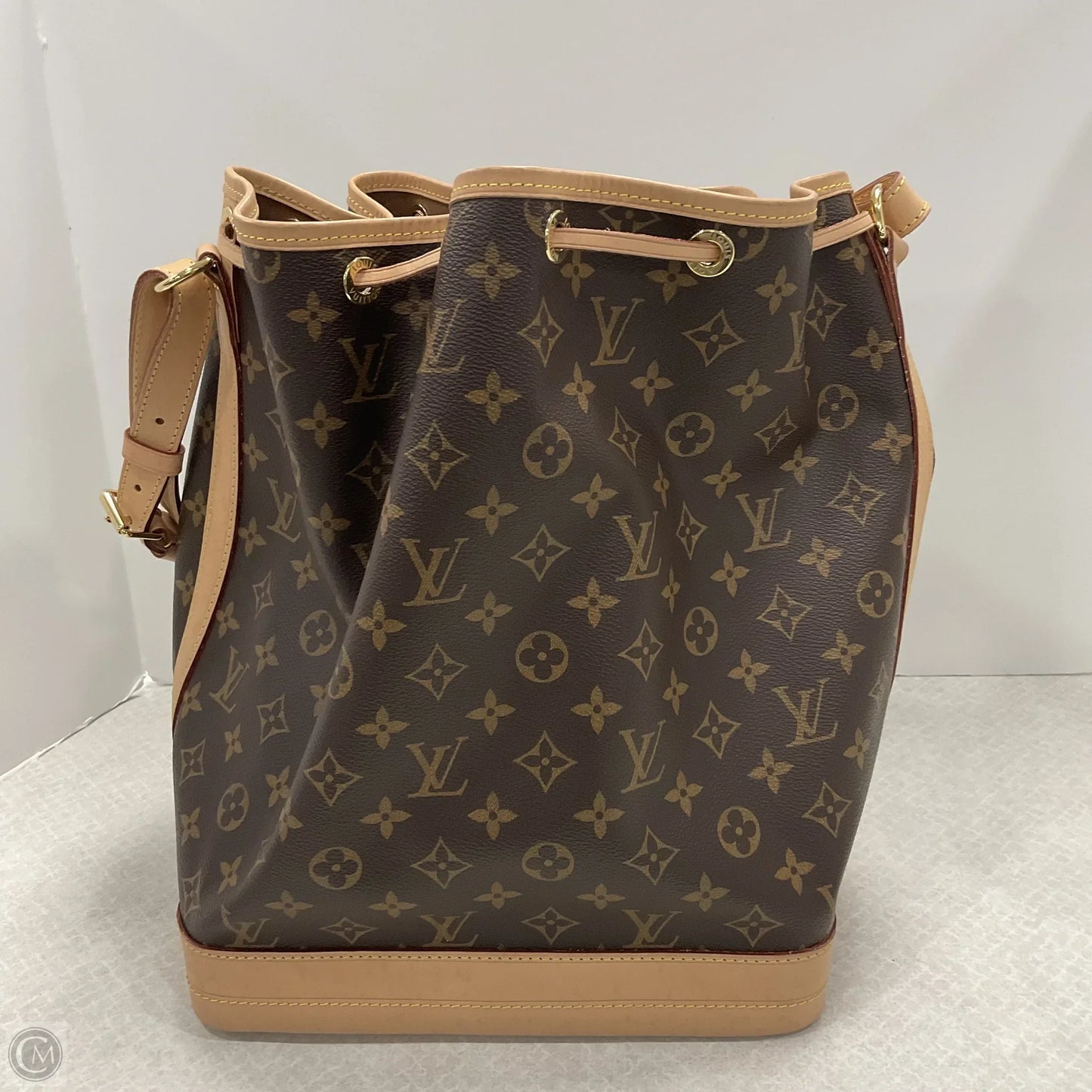 Handbag Luxury Designer By Louis Vuitton, Size: Large