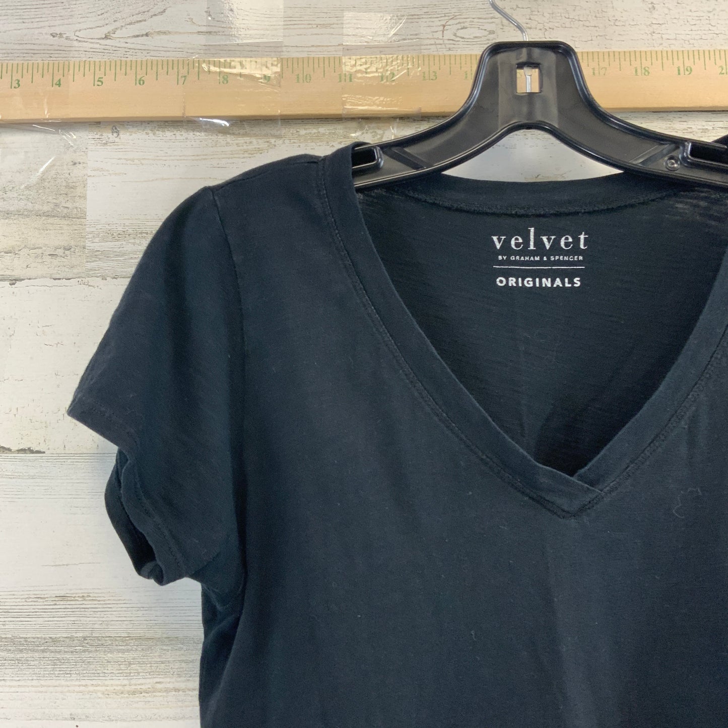 Top Short Sleeve Basic By Velvet  Size: Xs