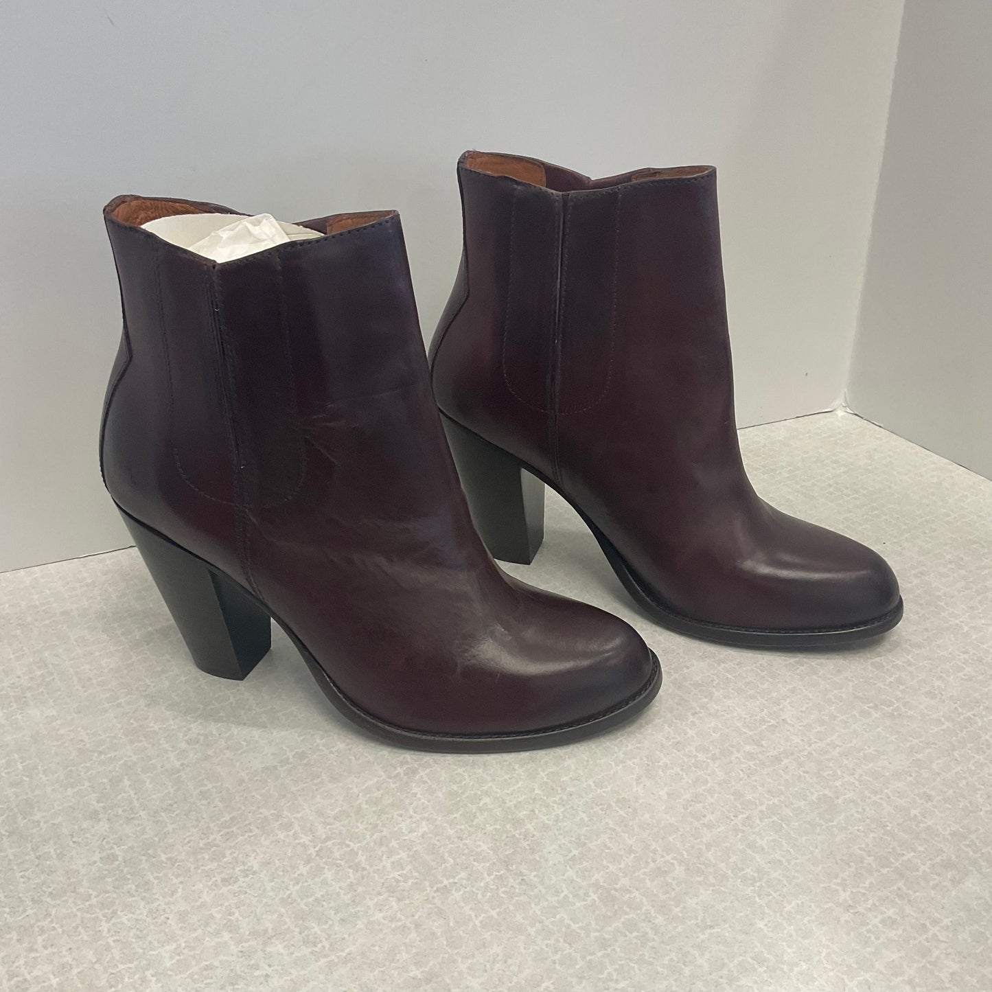 Boots Ankle Heels By Frye In Burgundy, Size: 9