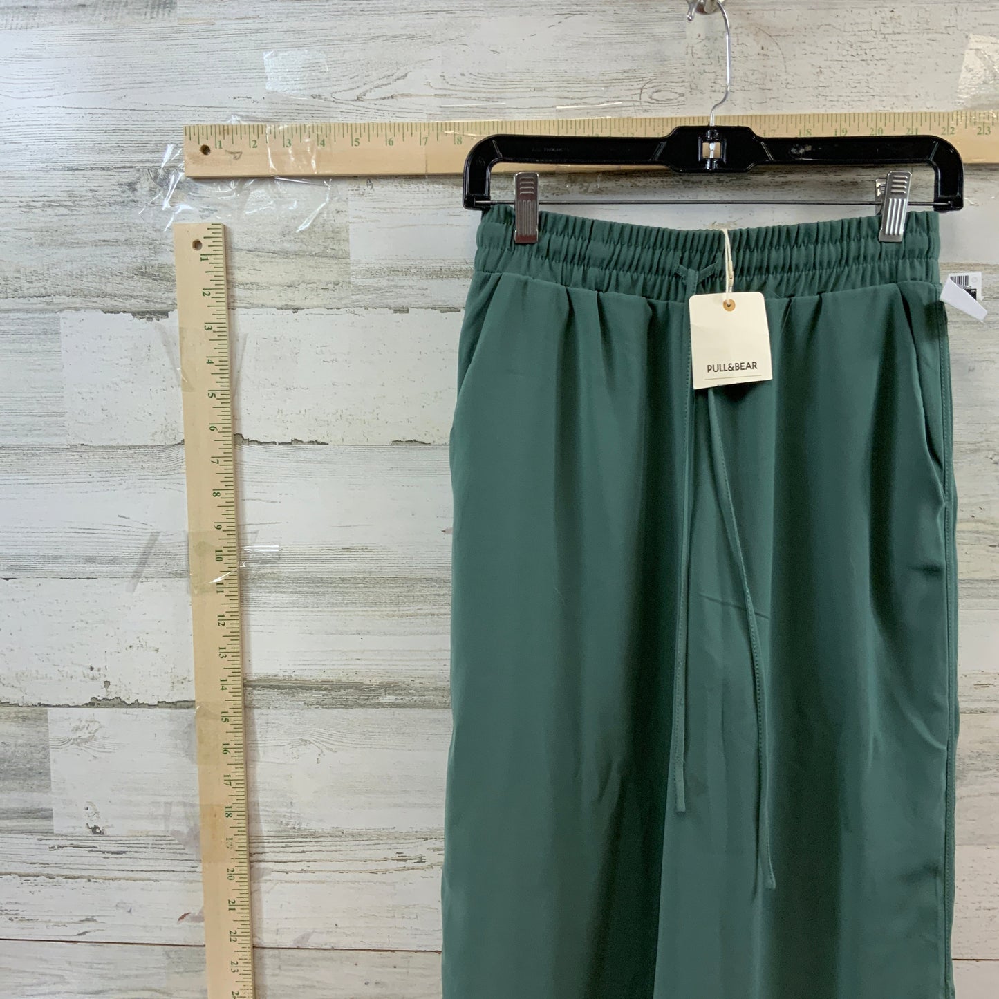 Pants Cropped By PULL & BEAR  Size: S