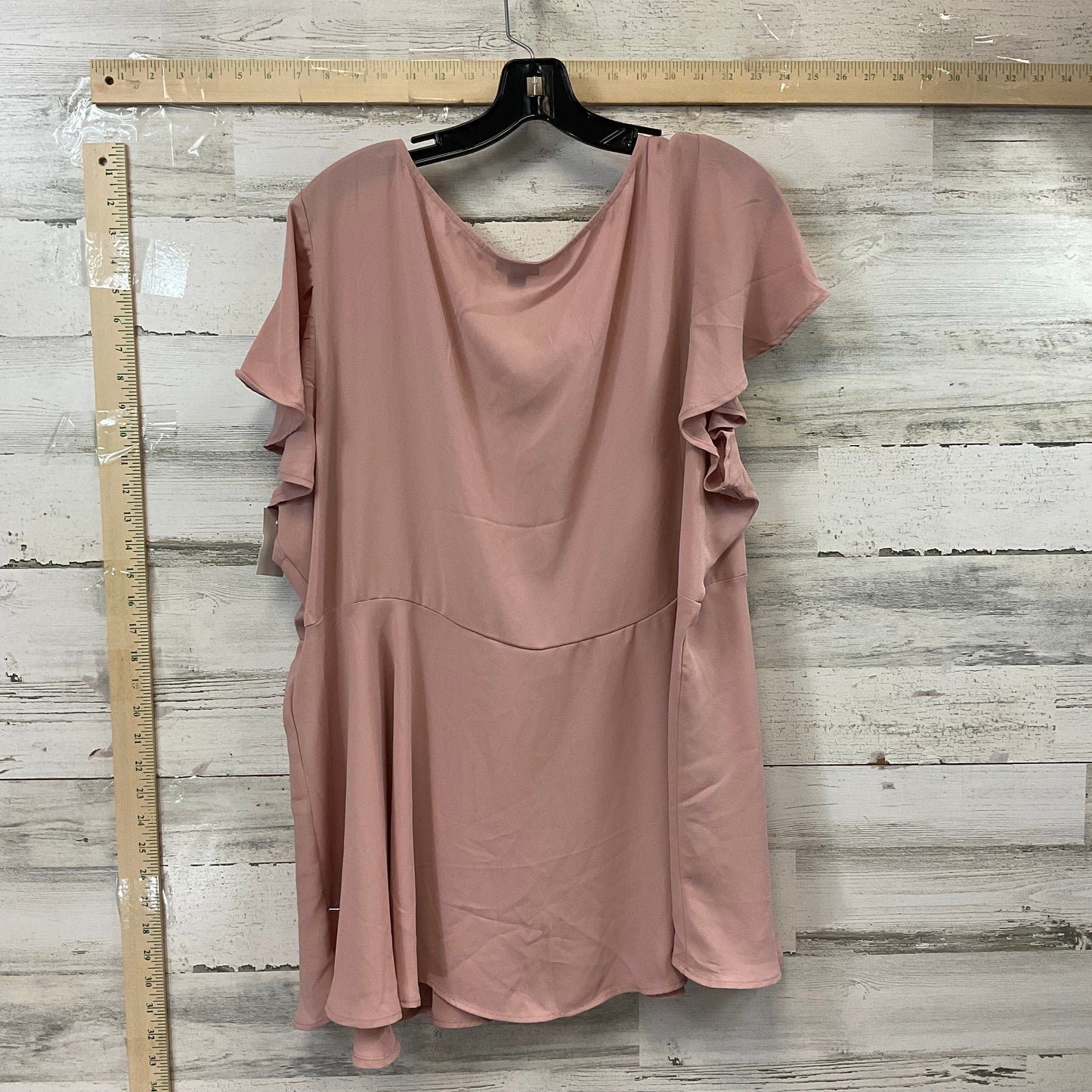 Top Short Sleeve By Torrid  Size: 3x