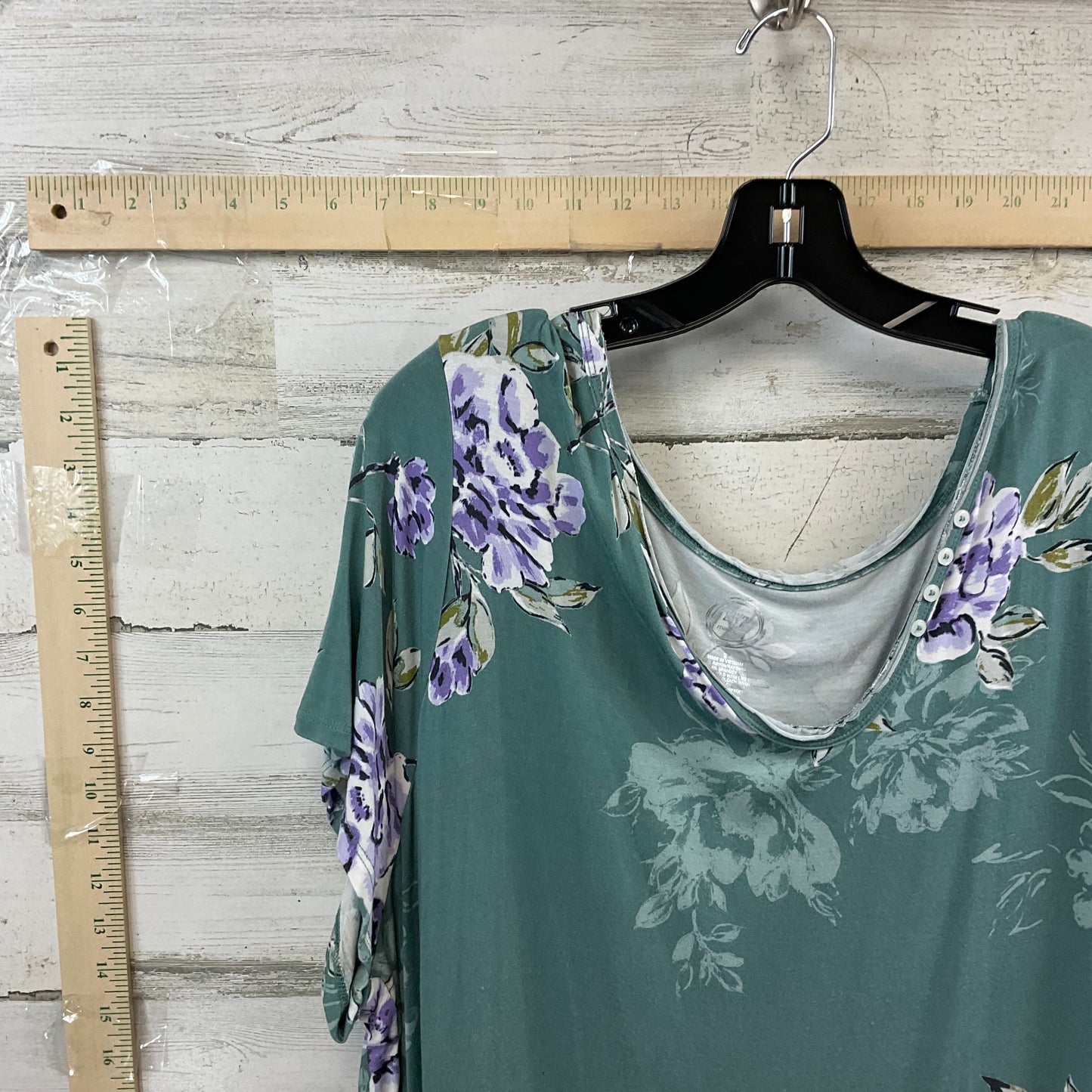 Top Short Sleeve Basic By Maurices  Size: 3x