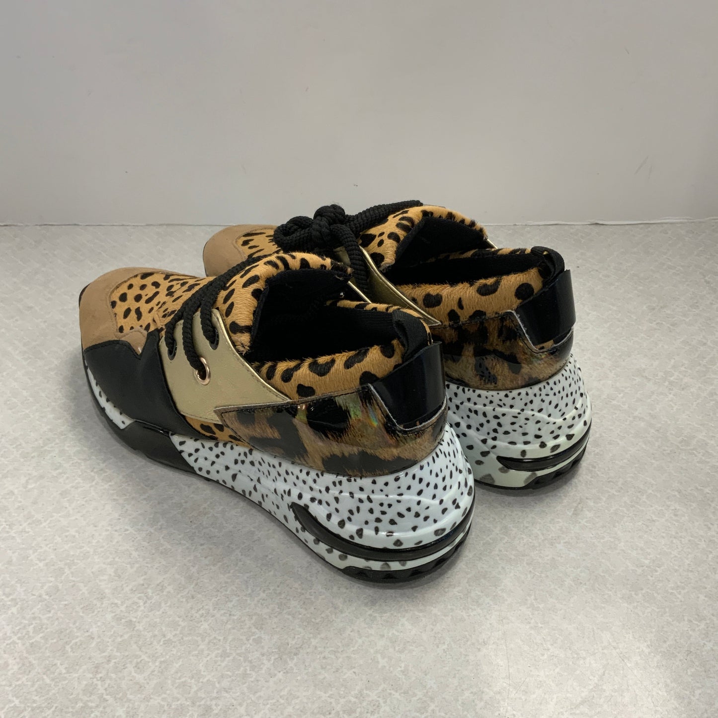 Animal Print Shoes Sneakers Steve Madden, Size 8