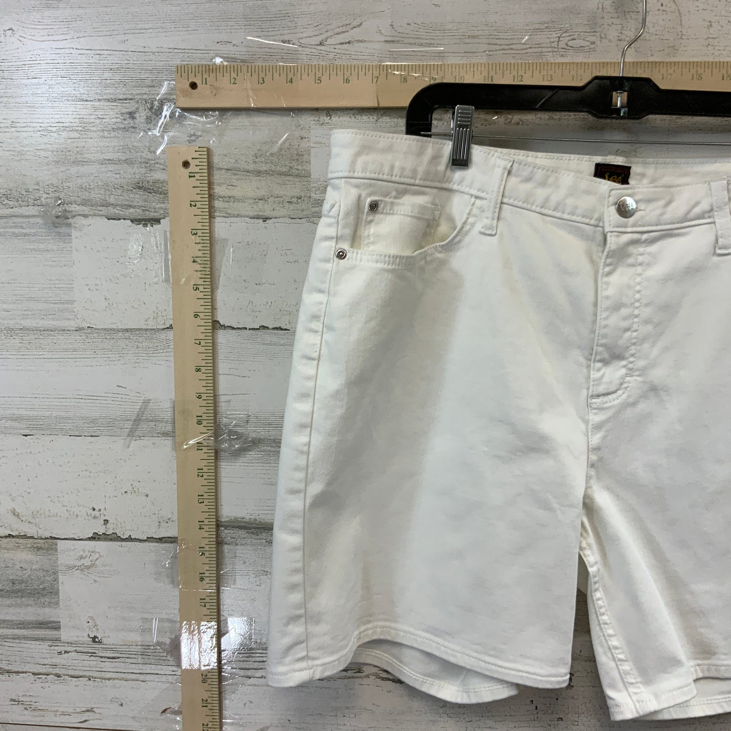 White Denim Shorts Lee, Size 20
