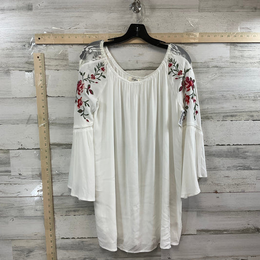 White Top Long Sleeve Umgee, Size M