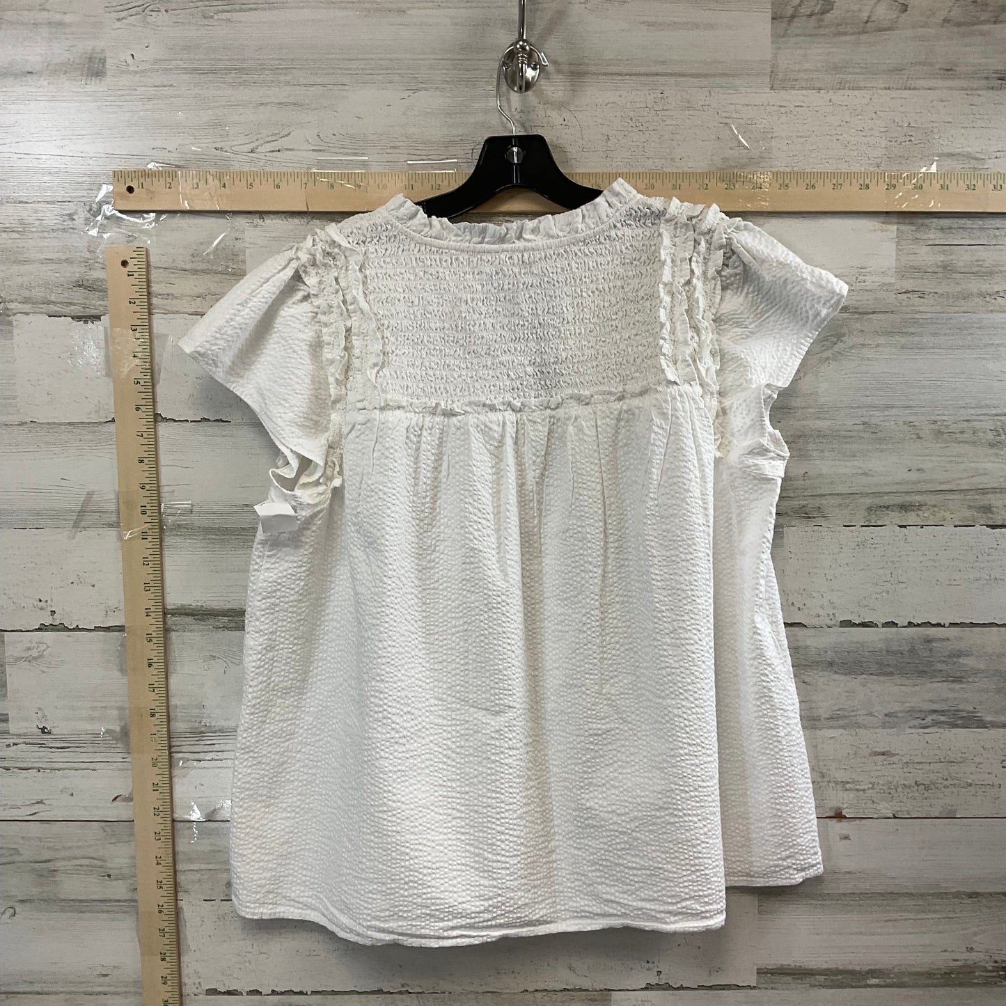 White Top Short Sleeve Crown And Ivy, Size Xxl