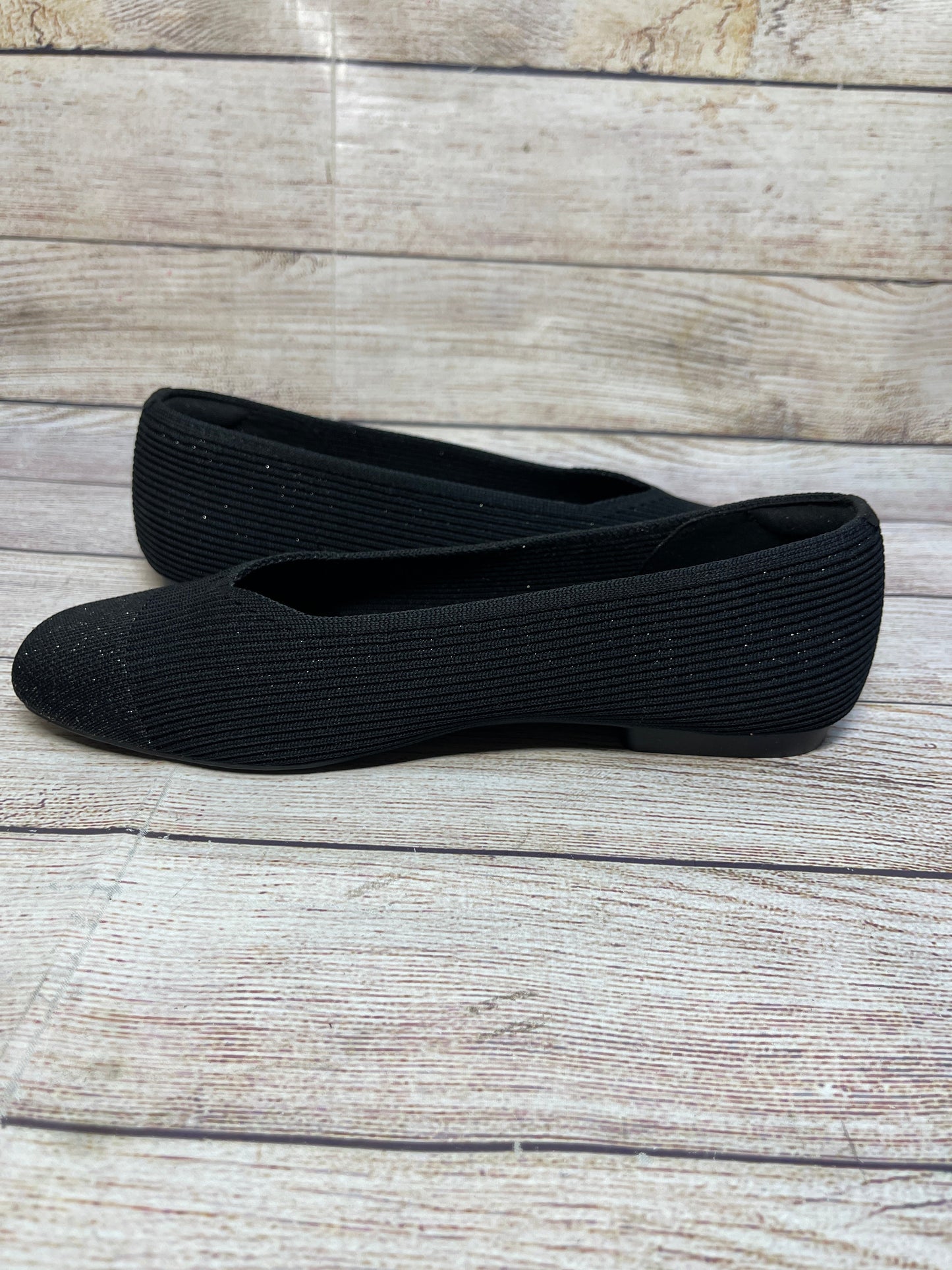 Shoes Flats By Cmb In Black, Size: 9