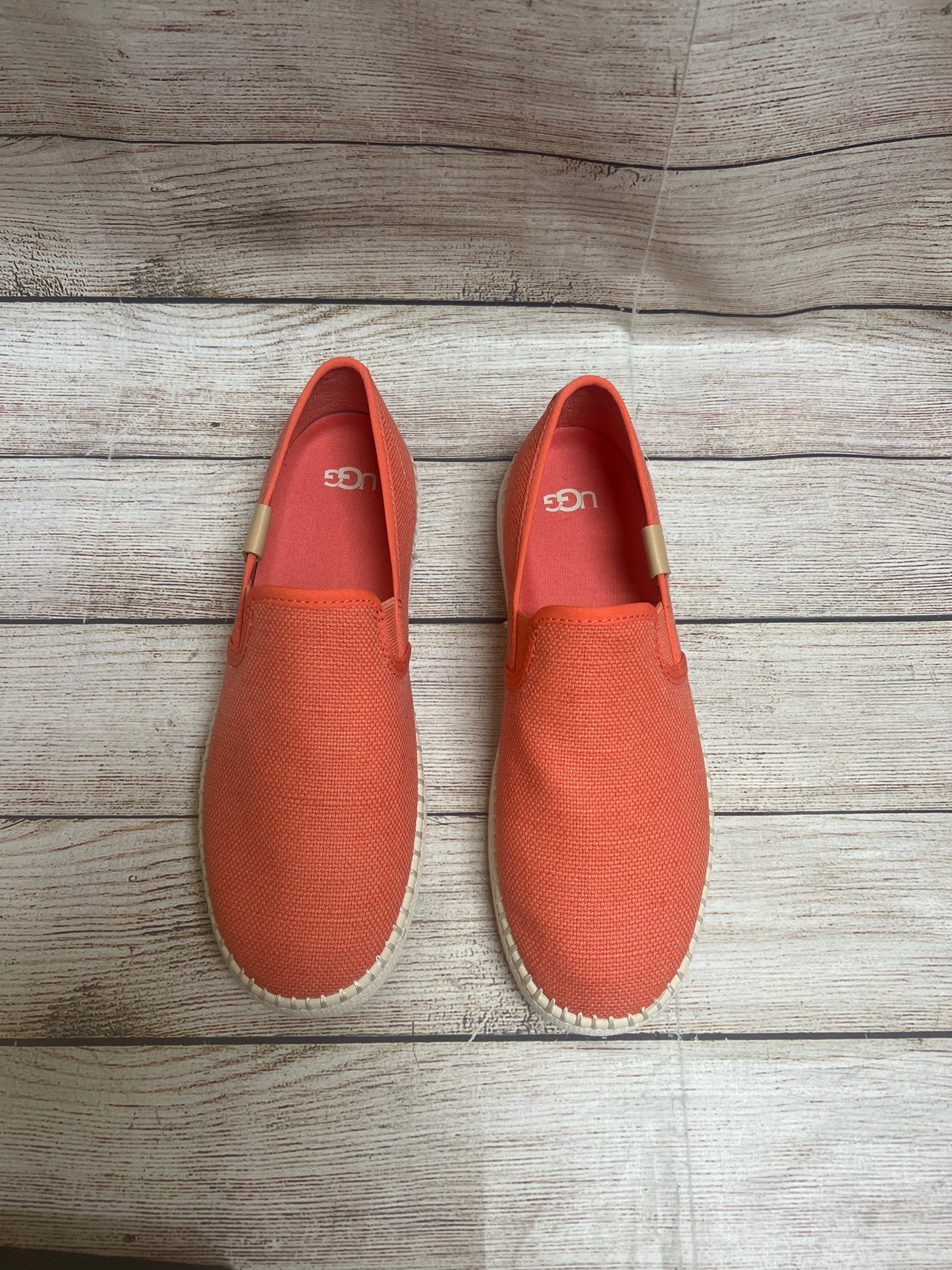 Coral Shoes Flats Ugg, Size 8