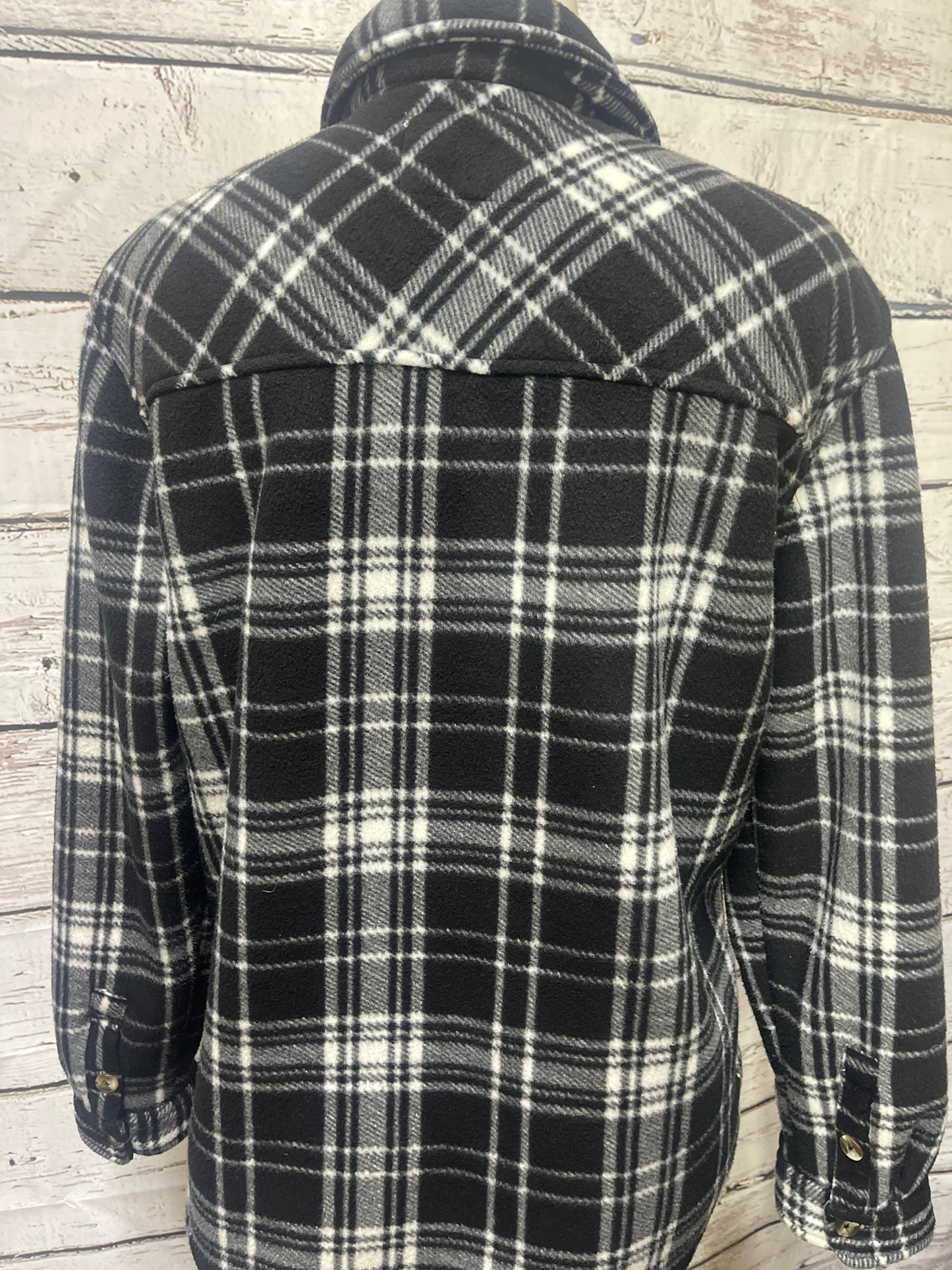 Jacket Shirt By Sage In Plaid Pattern, Size: M