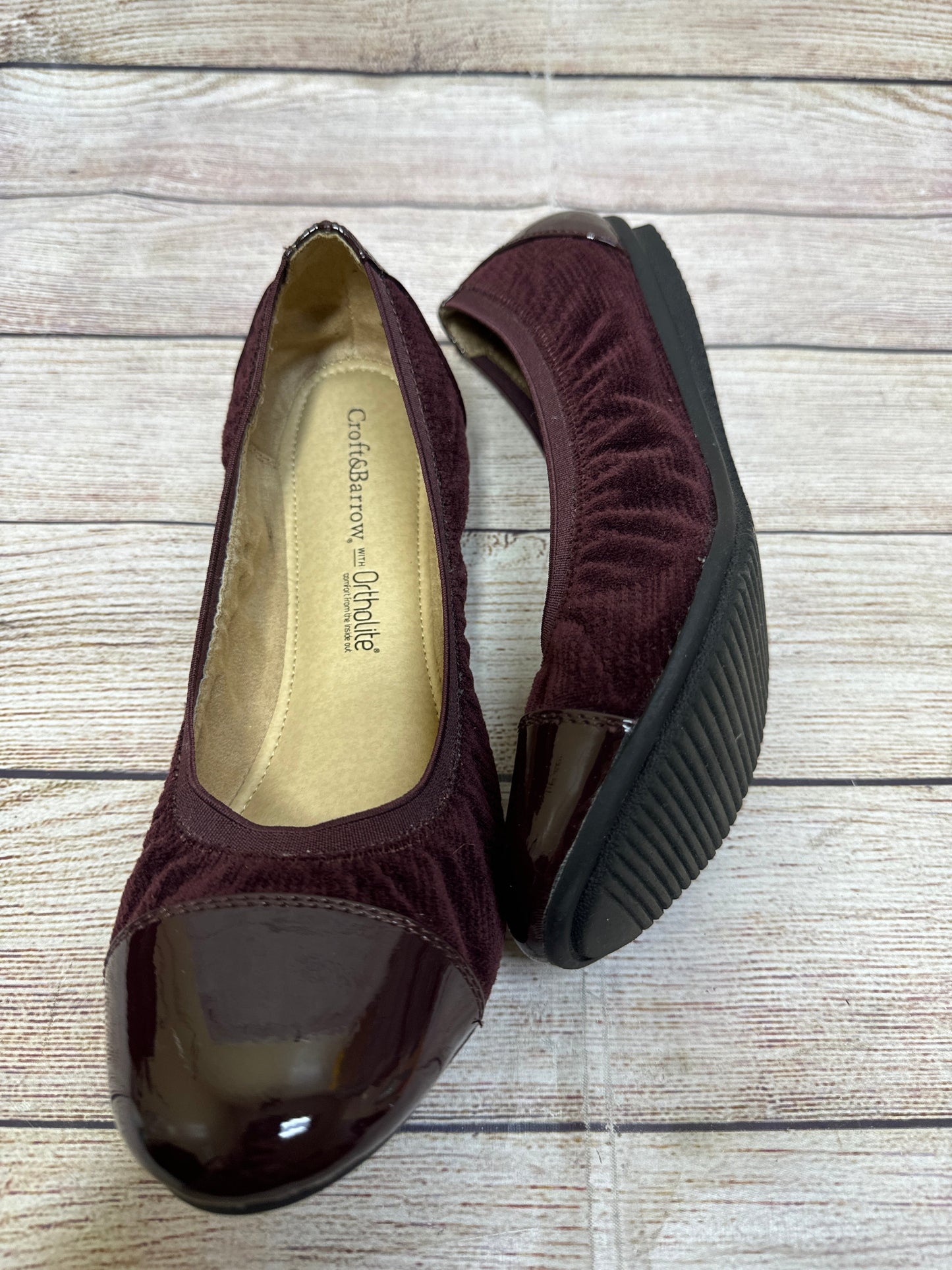 Shoes Flats By Croft And Barrow In Maroon, Size: 9