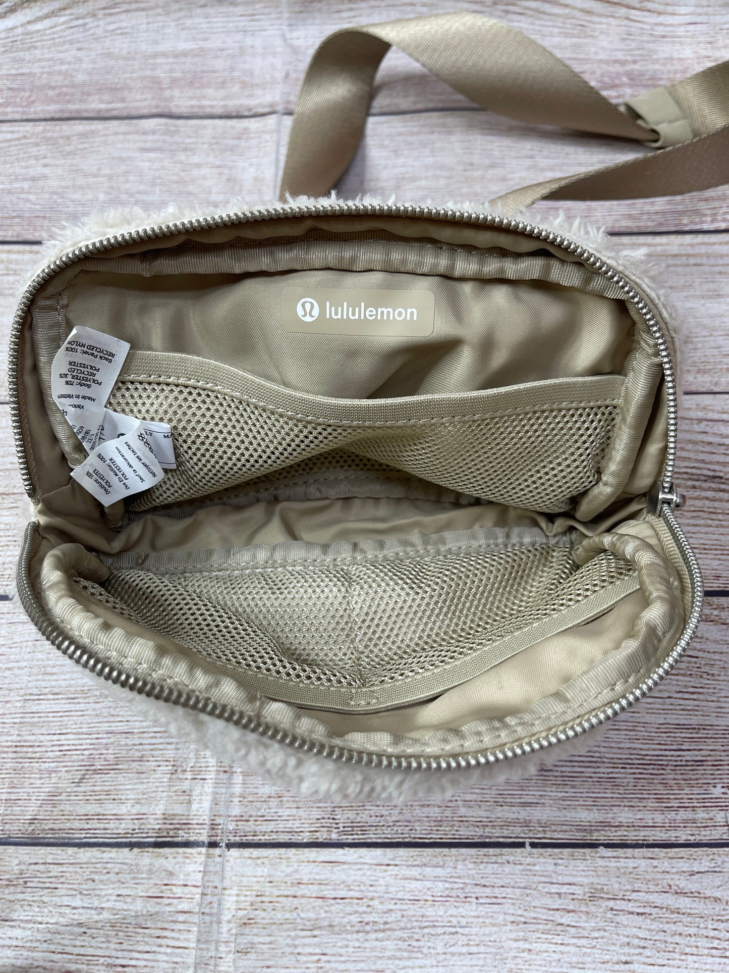 Belt Bag Lululemon, Size Medium