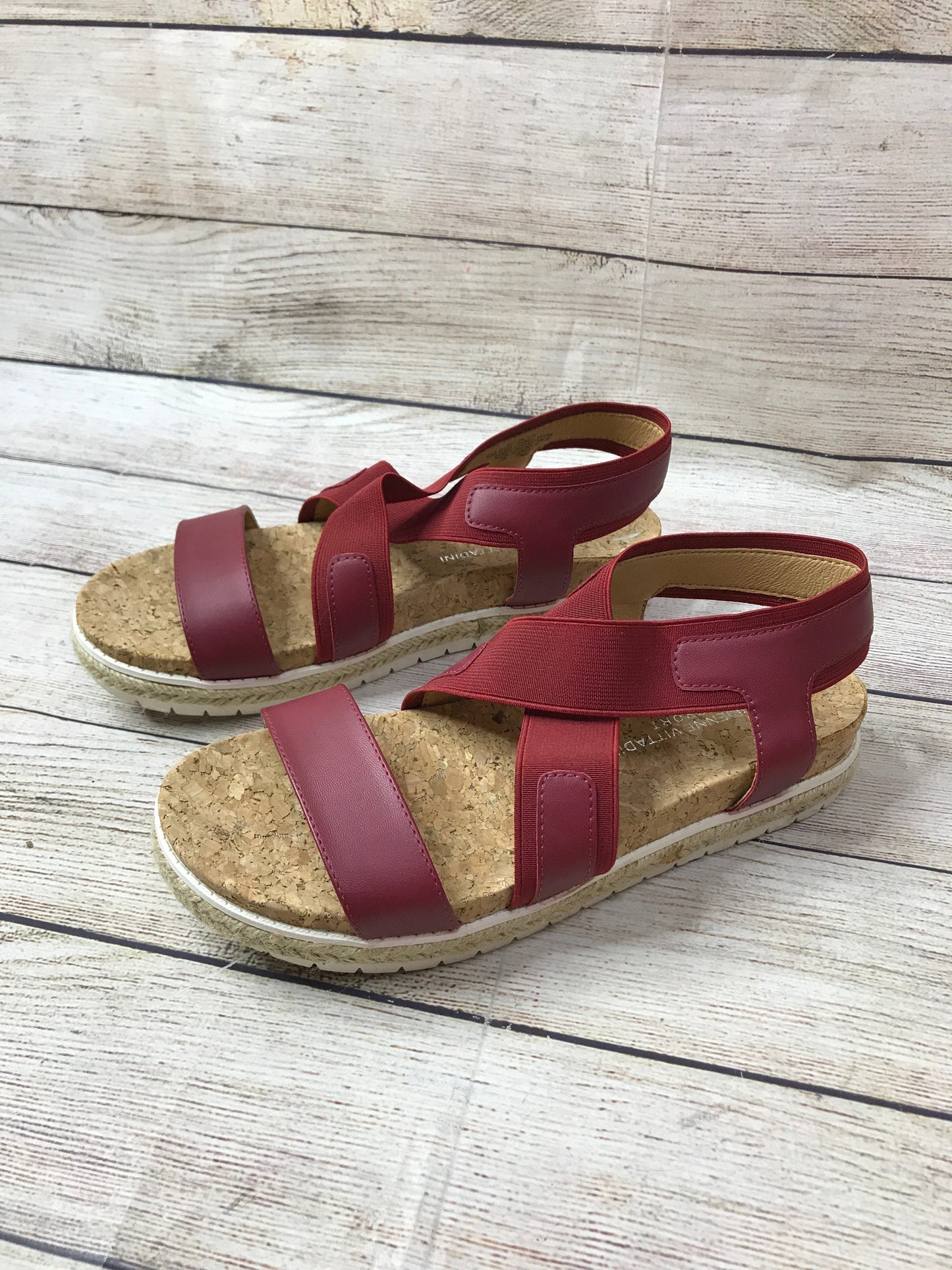 Red Sandals Heels Platform Adrienne Vittadini, Size 7.5