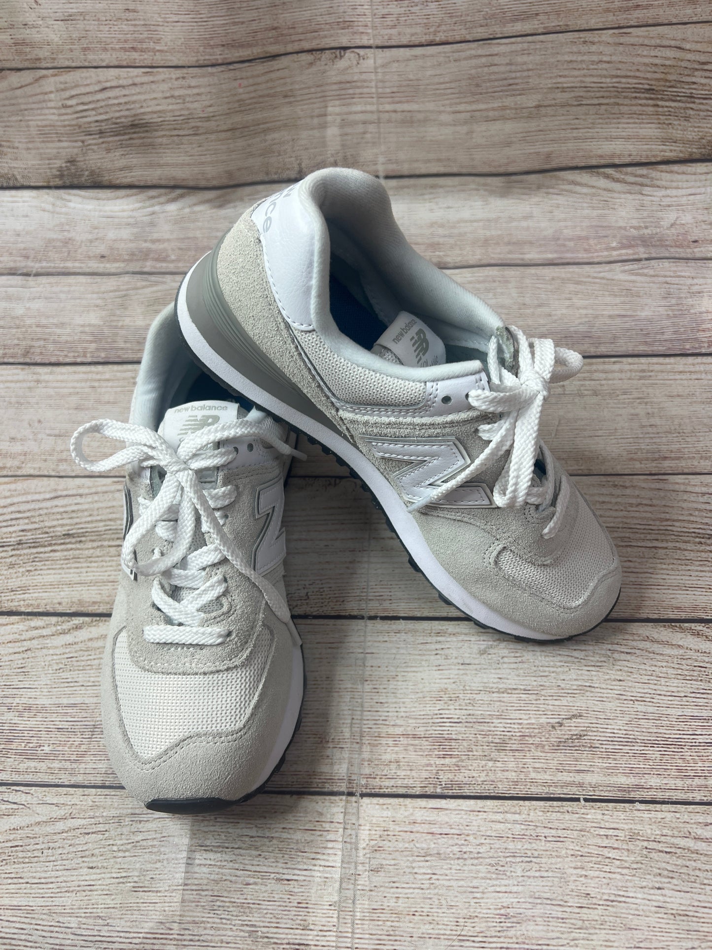 Beige Shoes Athletic New Balance, Size 8
