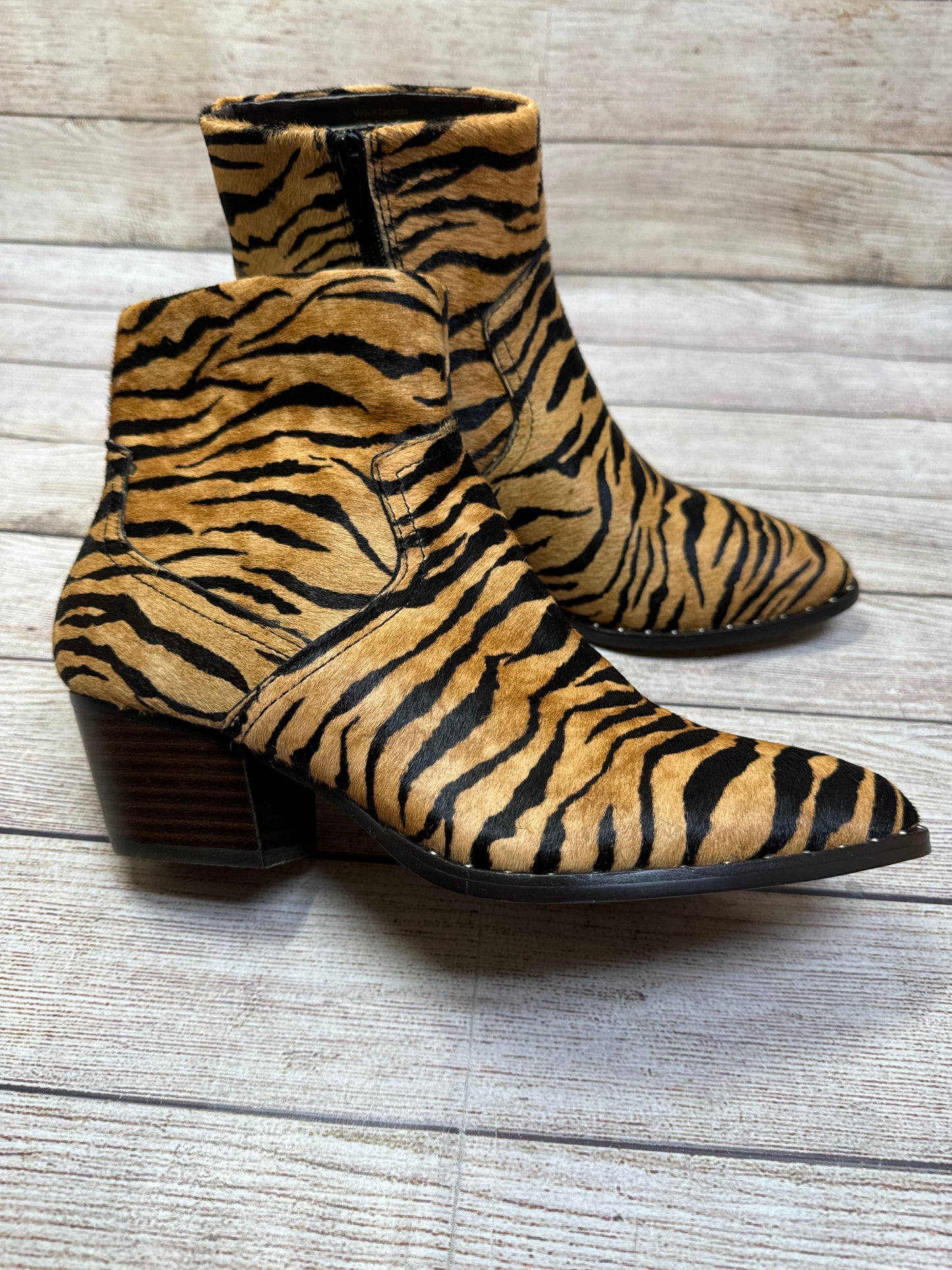 Boots Ankle Heels By Aldo In Animal Print, Size: 10