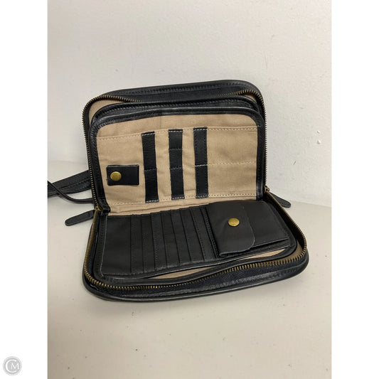 Crossbody Leather By Cma, Size: Large