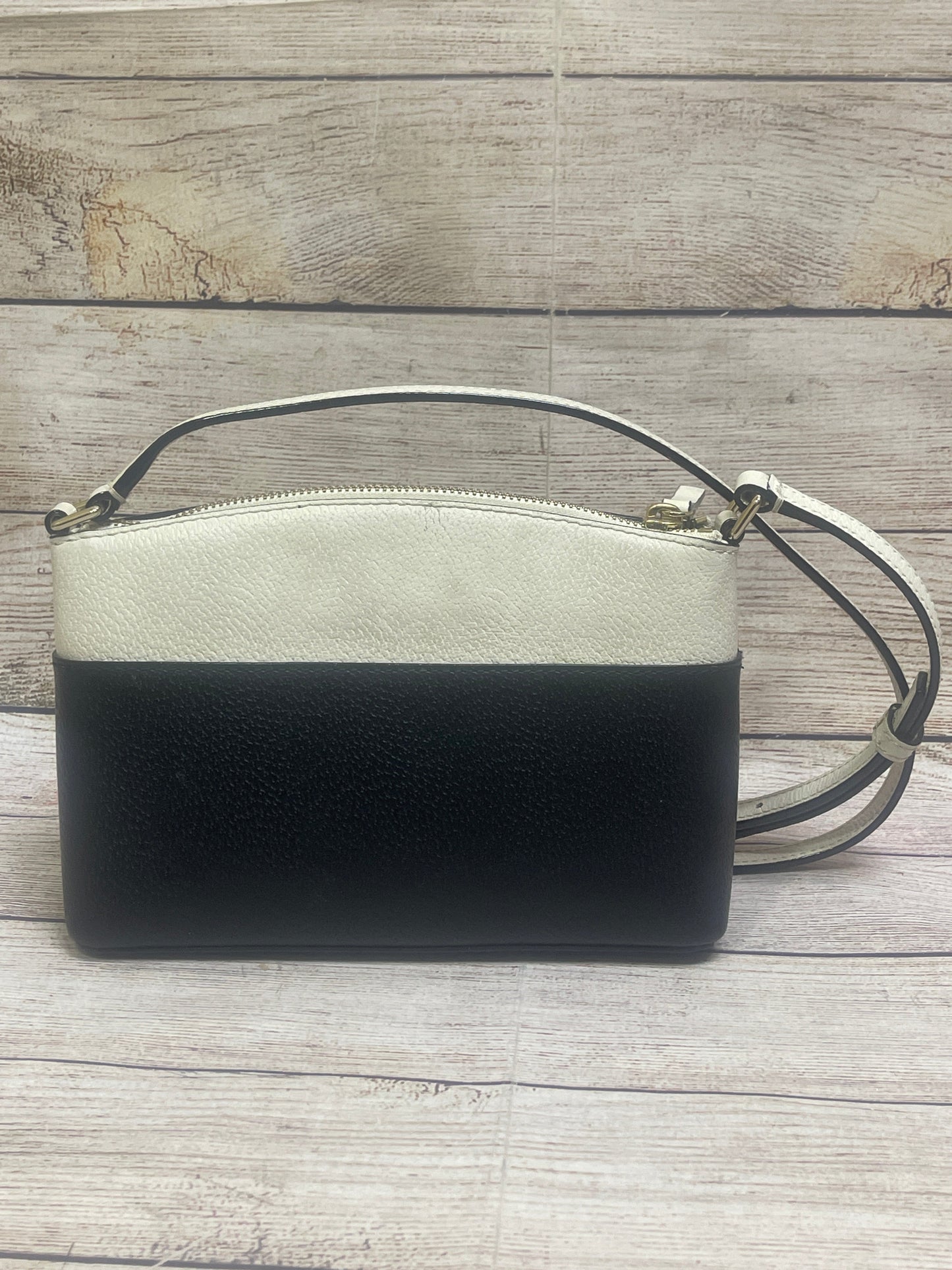 Crossbody Designer By Kate Spade, Size: Medium