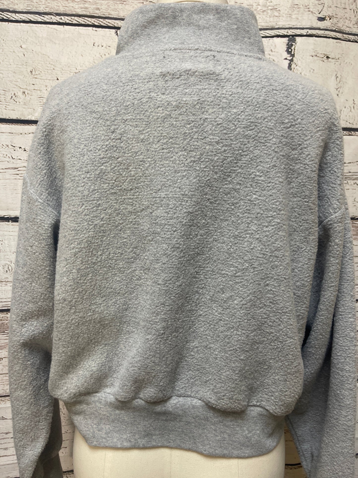 Sweatshirt Collar By Clothes Mentor In Grey, Size: L