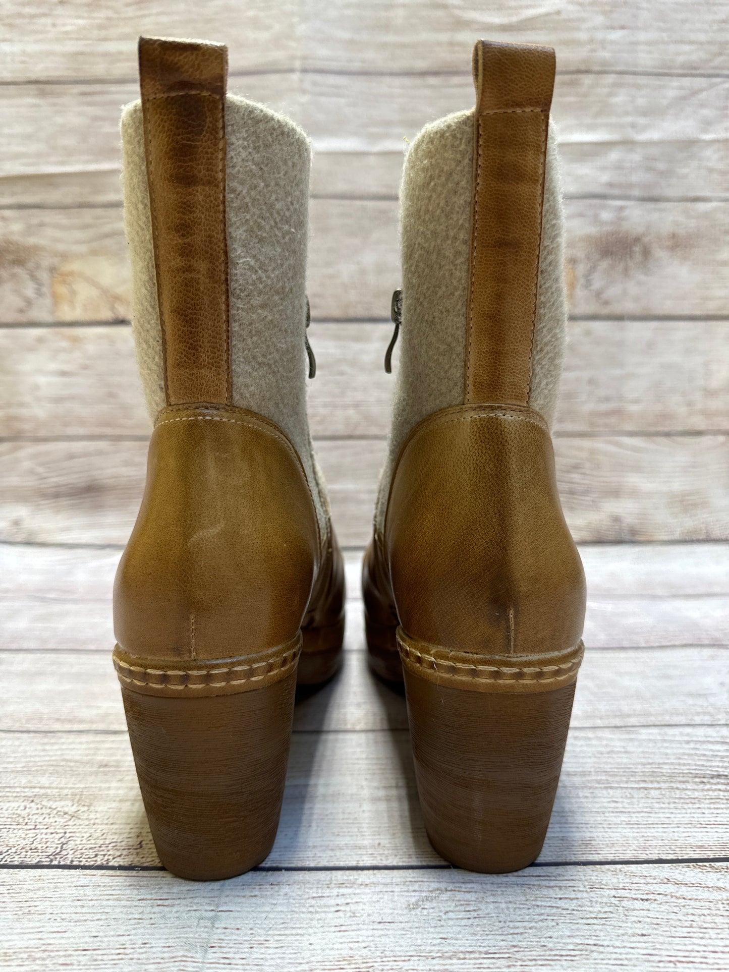 Boots Leather By Sundance In Tan, Size: 8.5