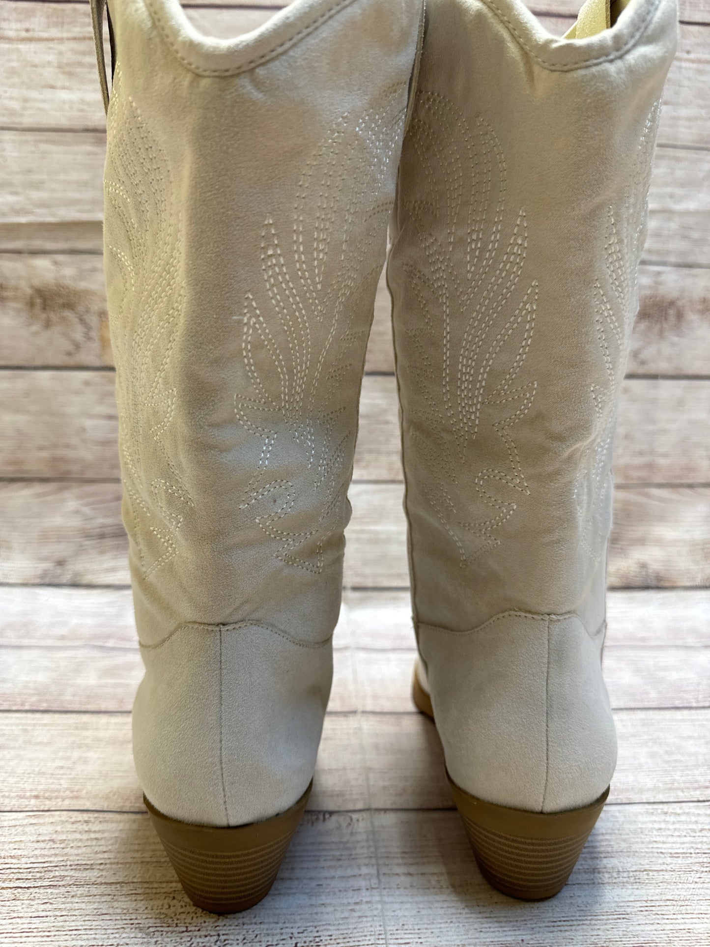 Boots Western By Wonderly In Beige, Size: 10