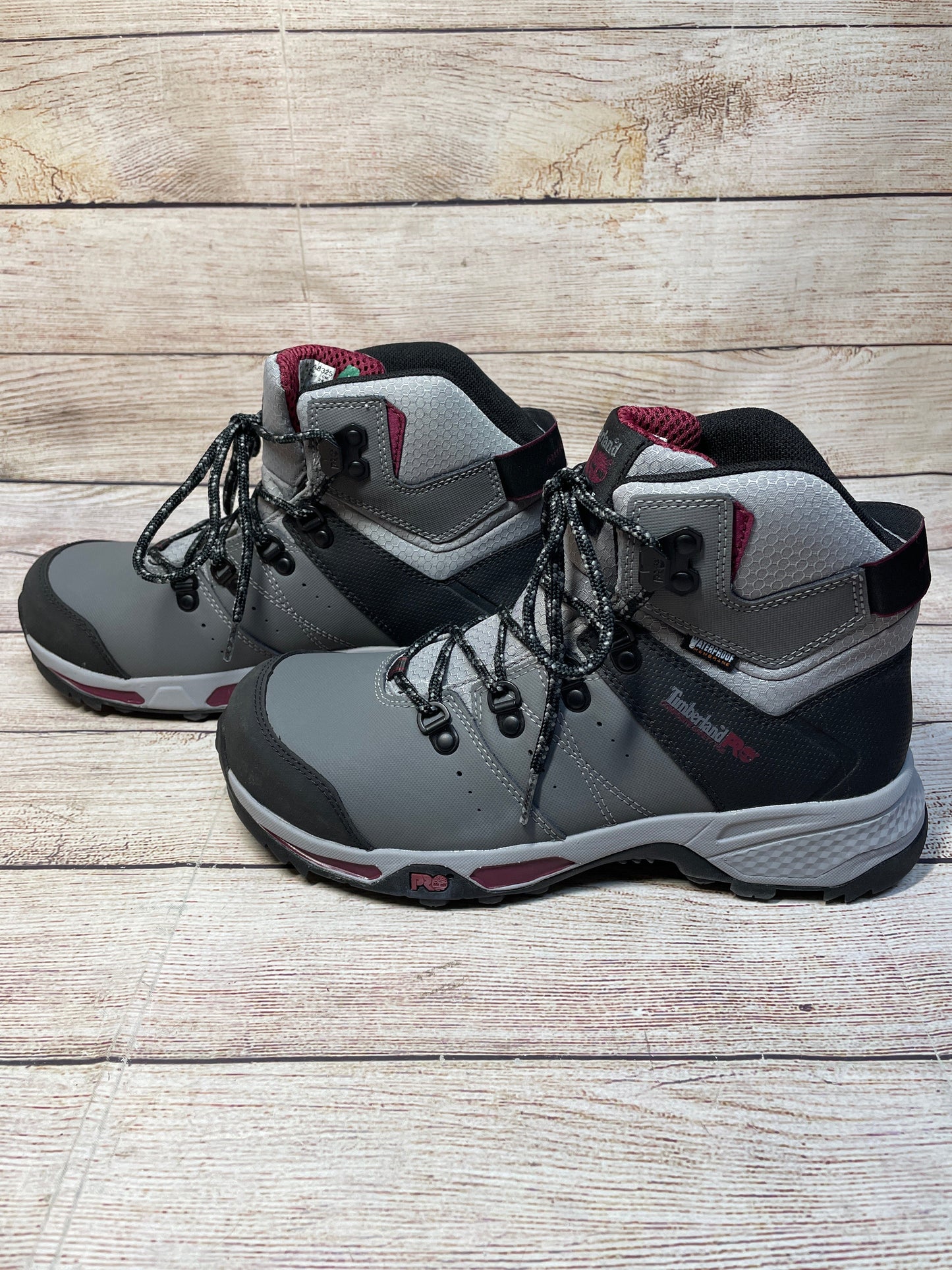 Boots Hiking By Timberland In Grey, Size: 7.5