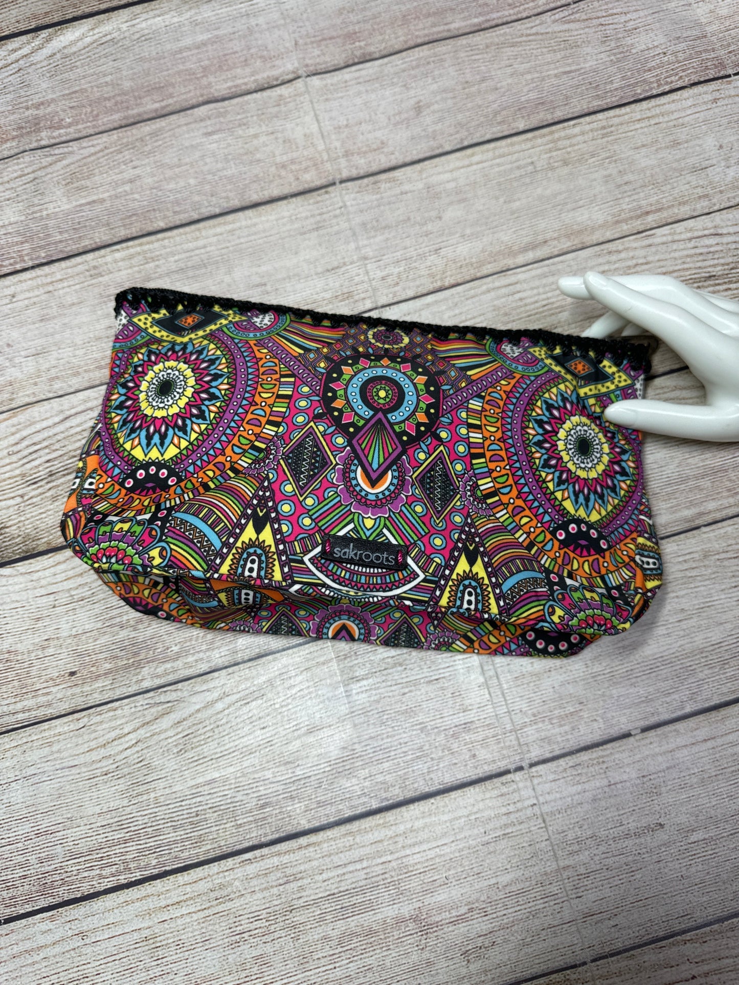 Makeup Bag By Sakroots, Size: Medium