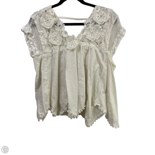 Top Short Sleeve By Anthropologie In Ivory, Size: Xs