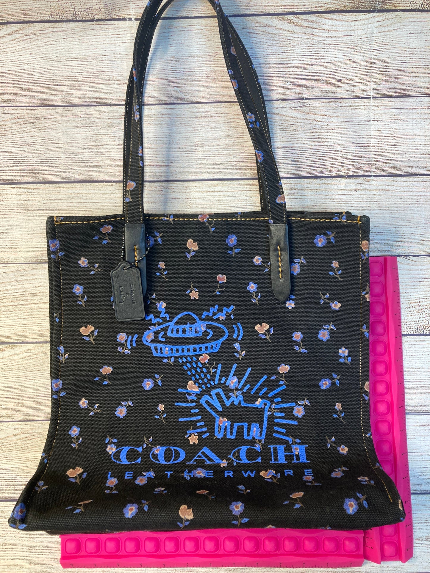 Tote Designer By Coach  Size: Large