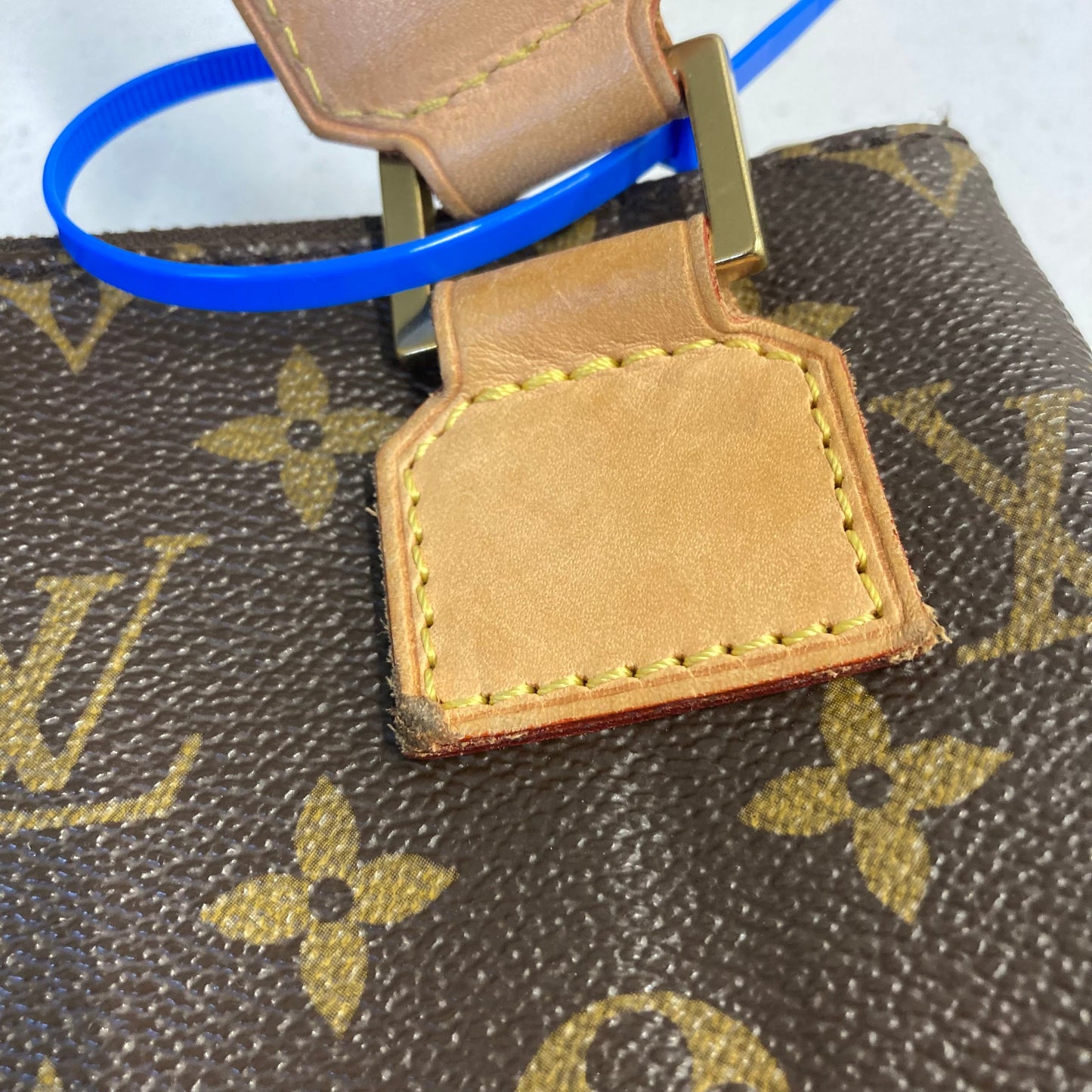 Crossbody Luxury Designer By Louis Vuitton In Brown & Cream, Size:Medium