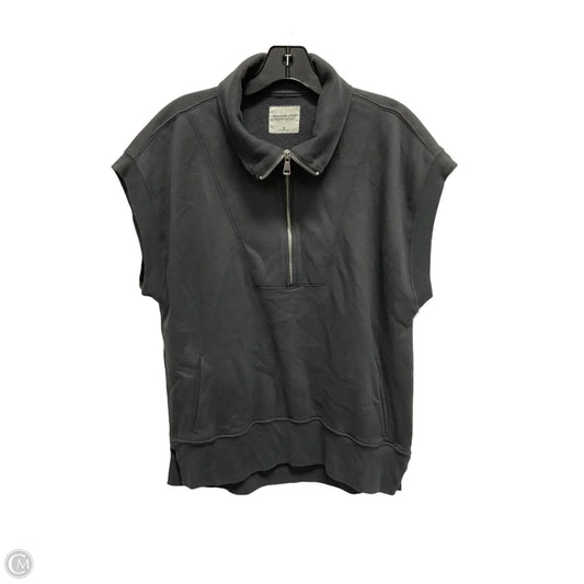 Top Short Sleeve By Abercrombie And Fitch In Grey, Size: M