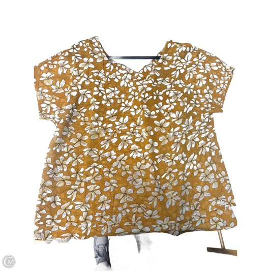 Blouse Short Sleeve By Cabi In Yellow, Size: L