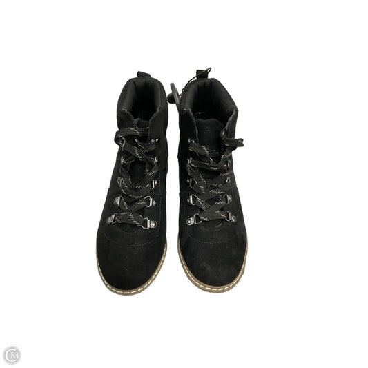 Boots Hiking By Cliffs By White Mountain In Black, Size: 7