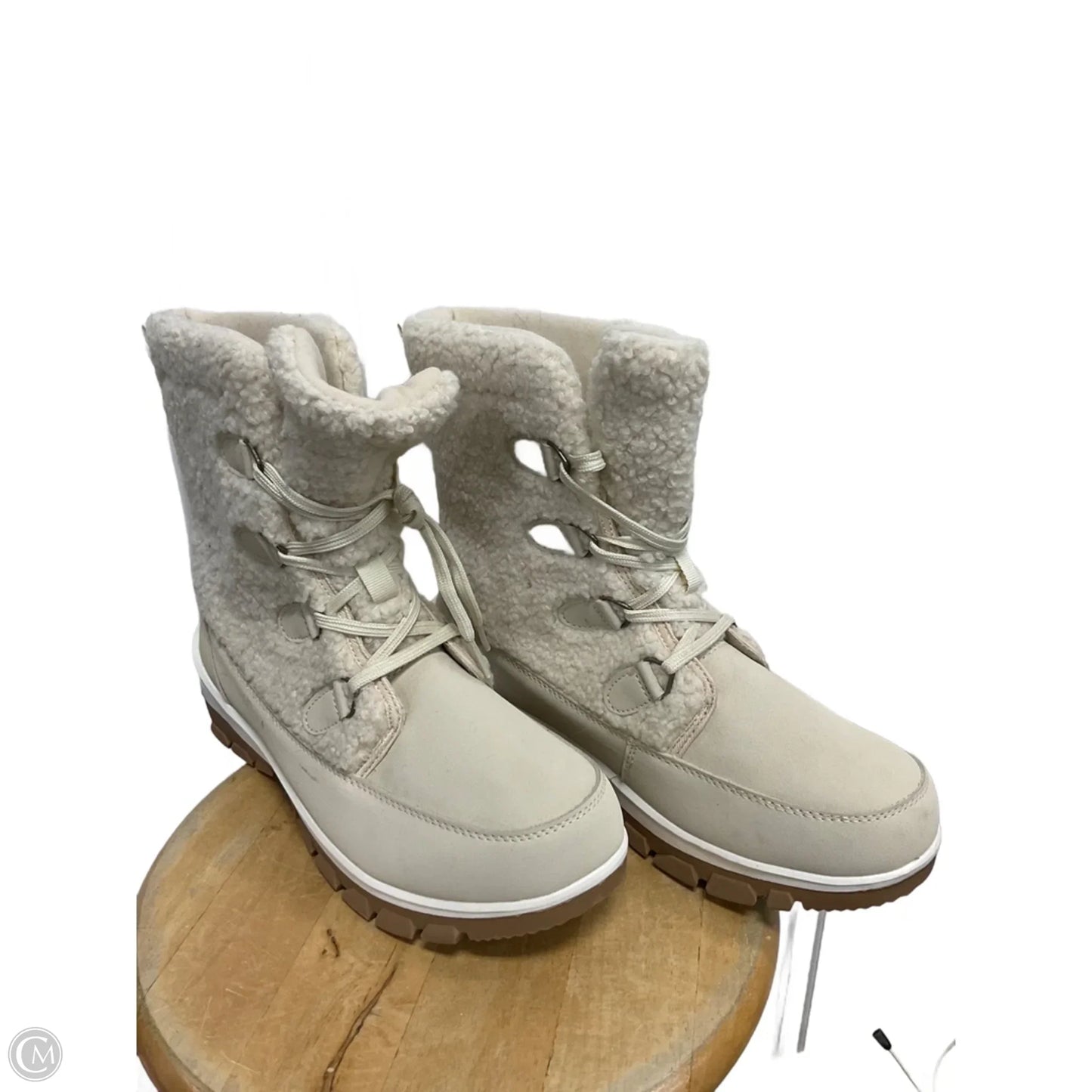 Boots Snow By Universal Thread In Cream, Size: 11