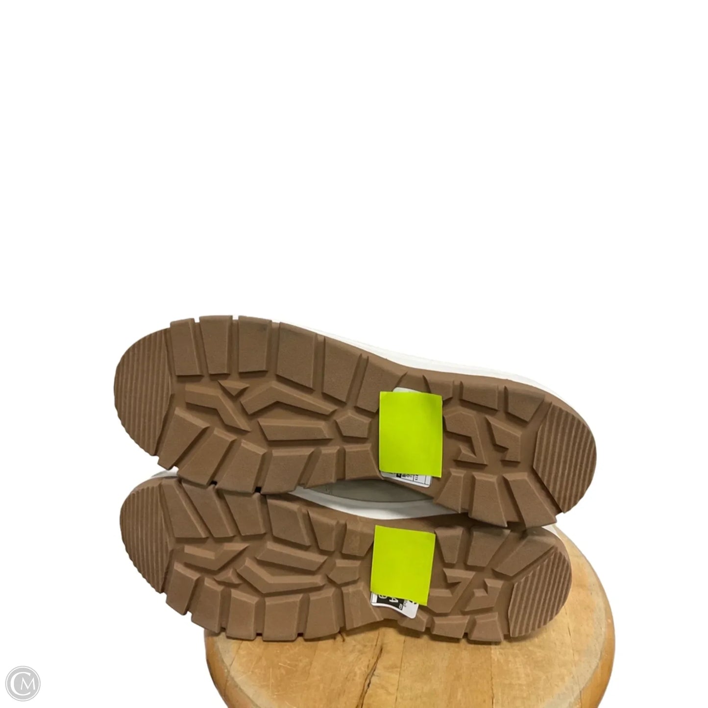 Boots Snow By Universal Thread In Cream, Size: 11